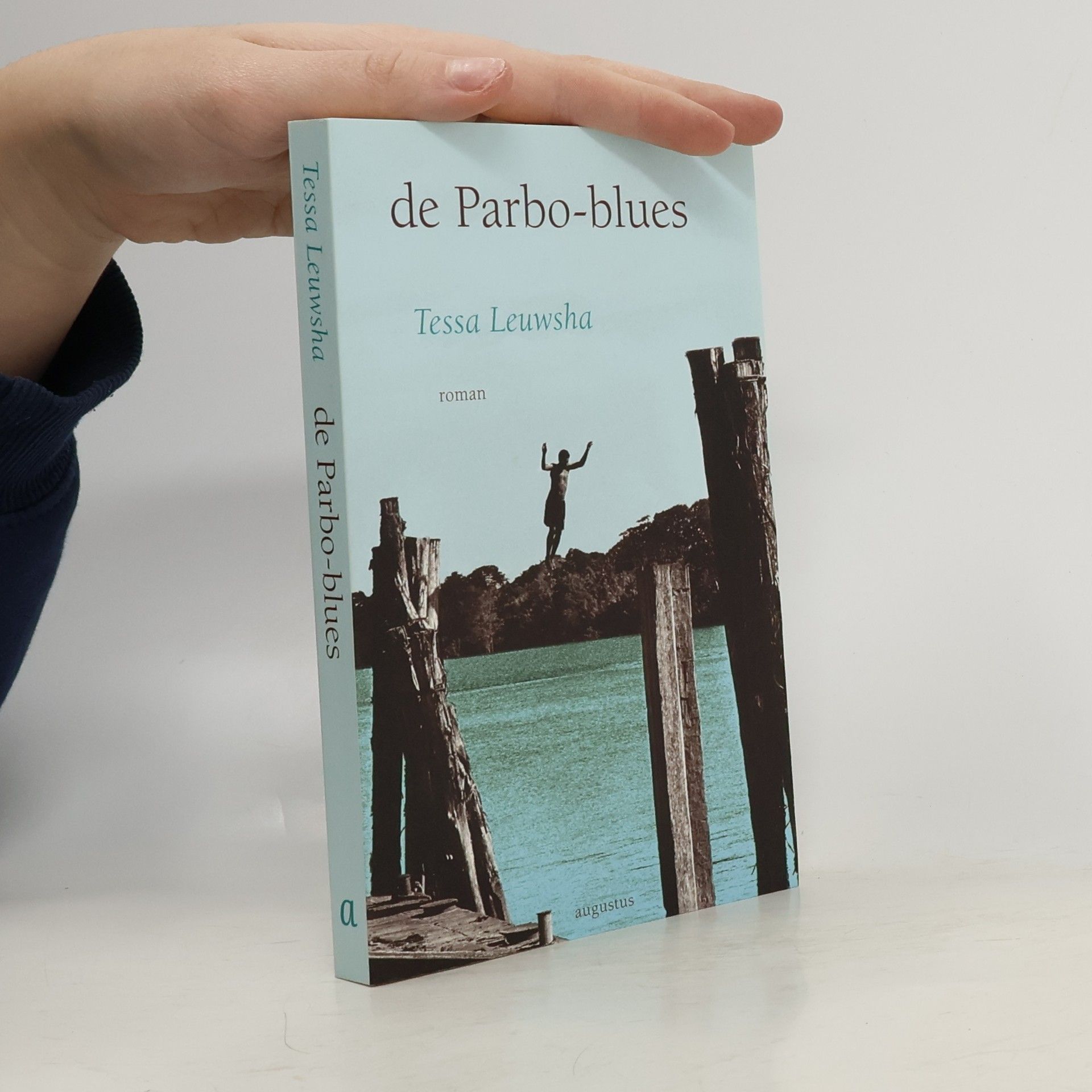 Tessa Leeuwsha De Parbo-blues