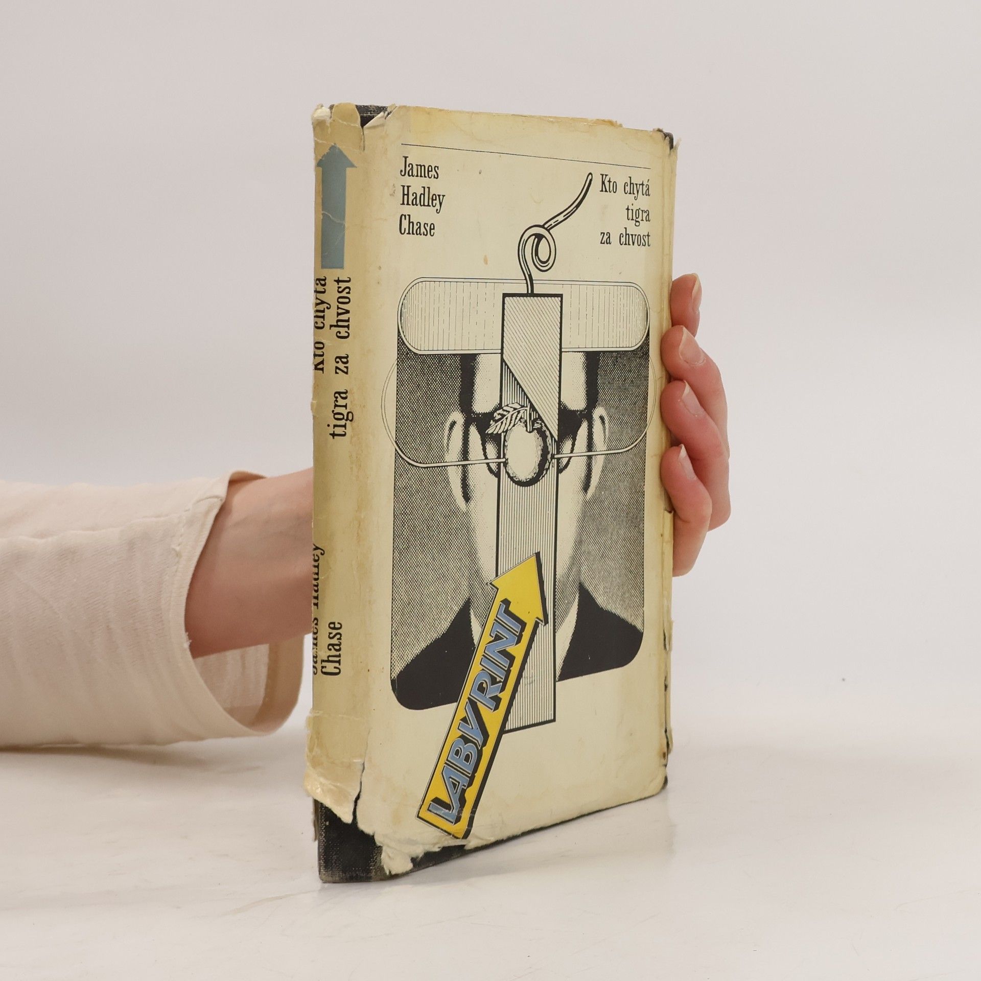 Kdo chytá tigra za chvost