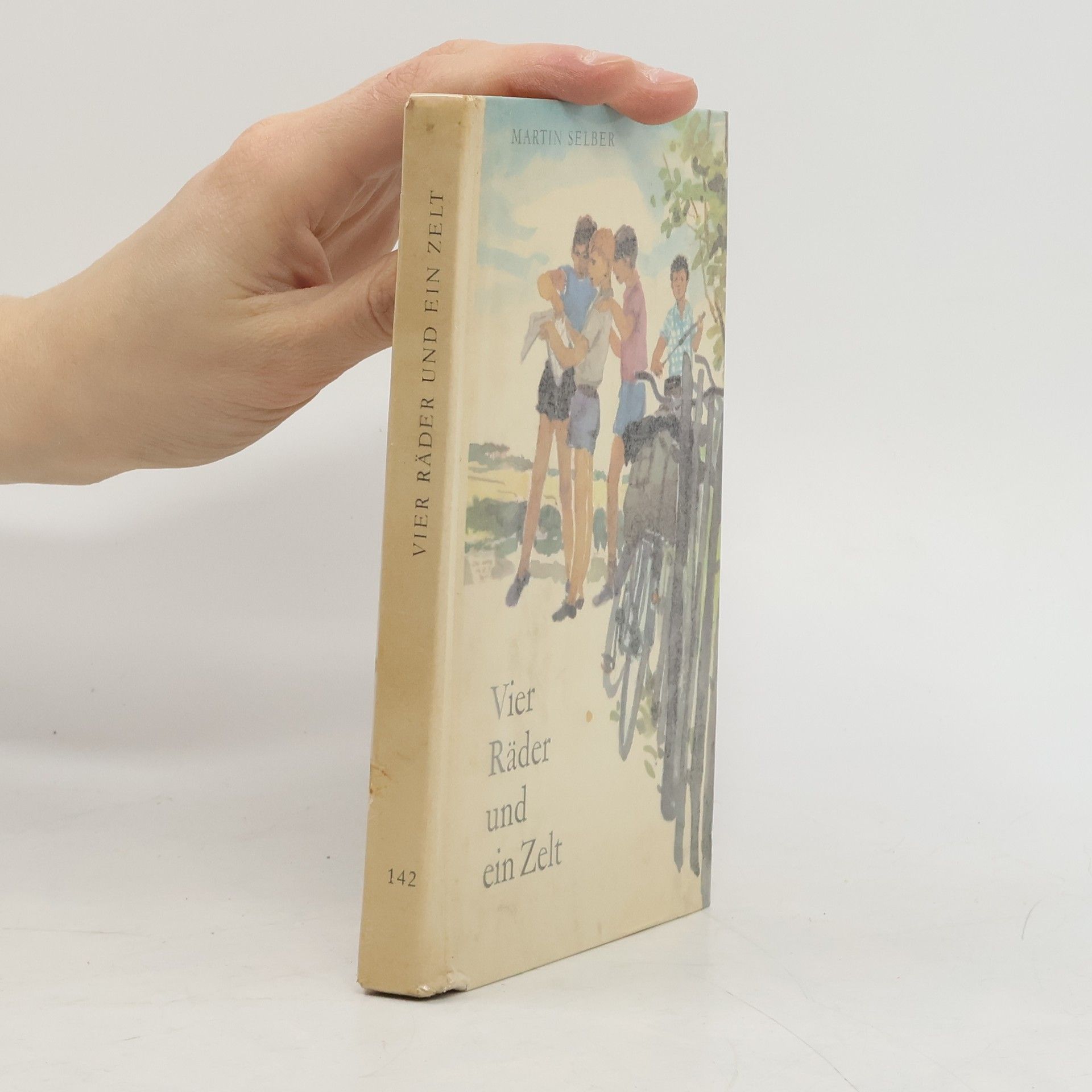 Vier Räder und ein Zelt