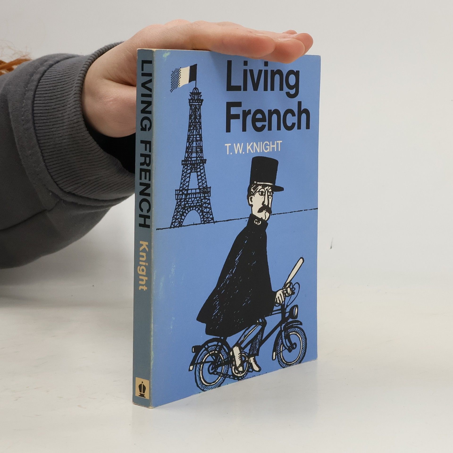 T.W. Knight Living French