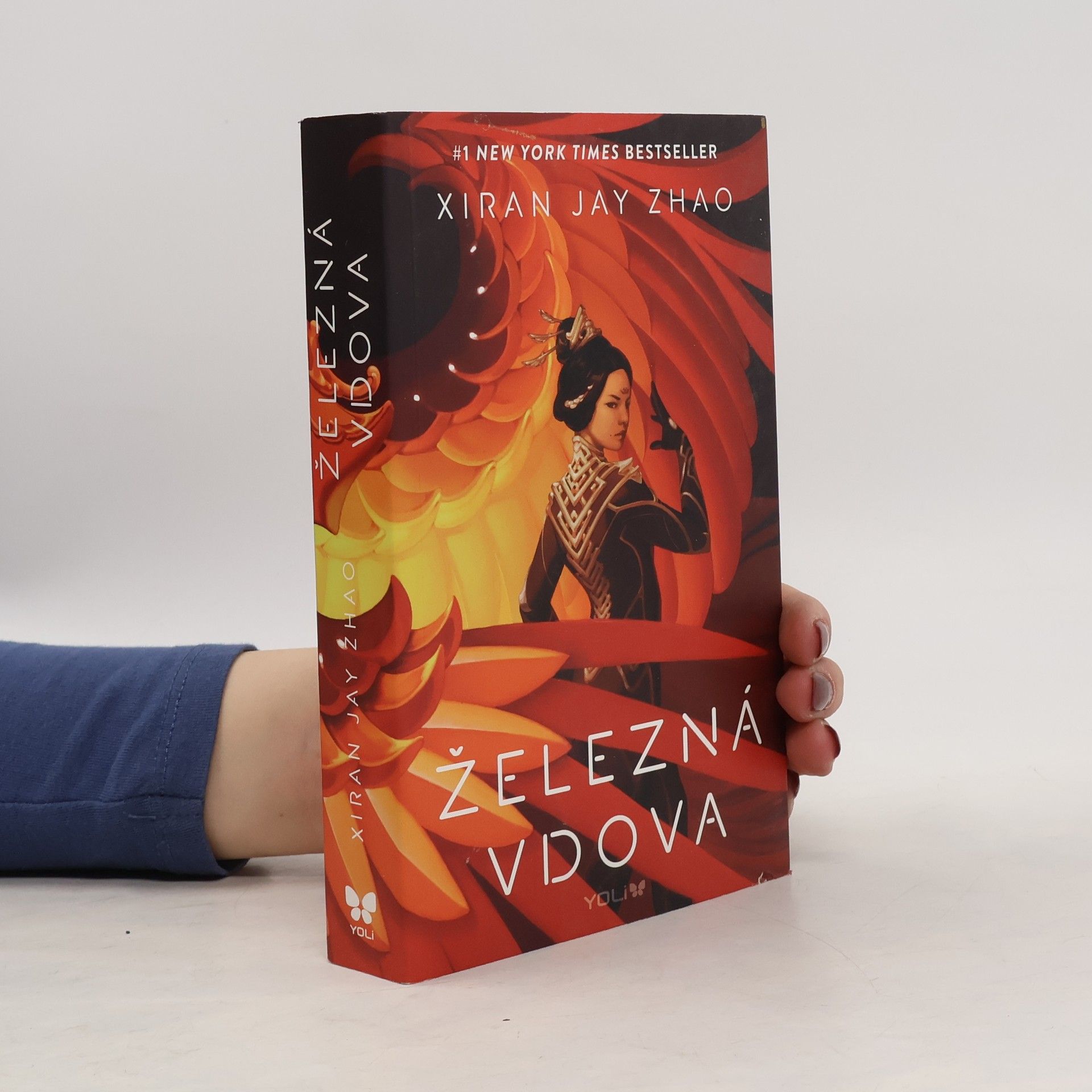 Xiran Jay Zhao Železná vdova