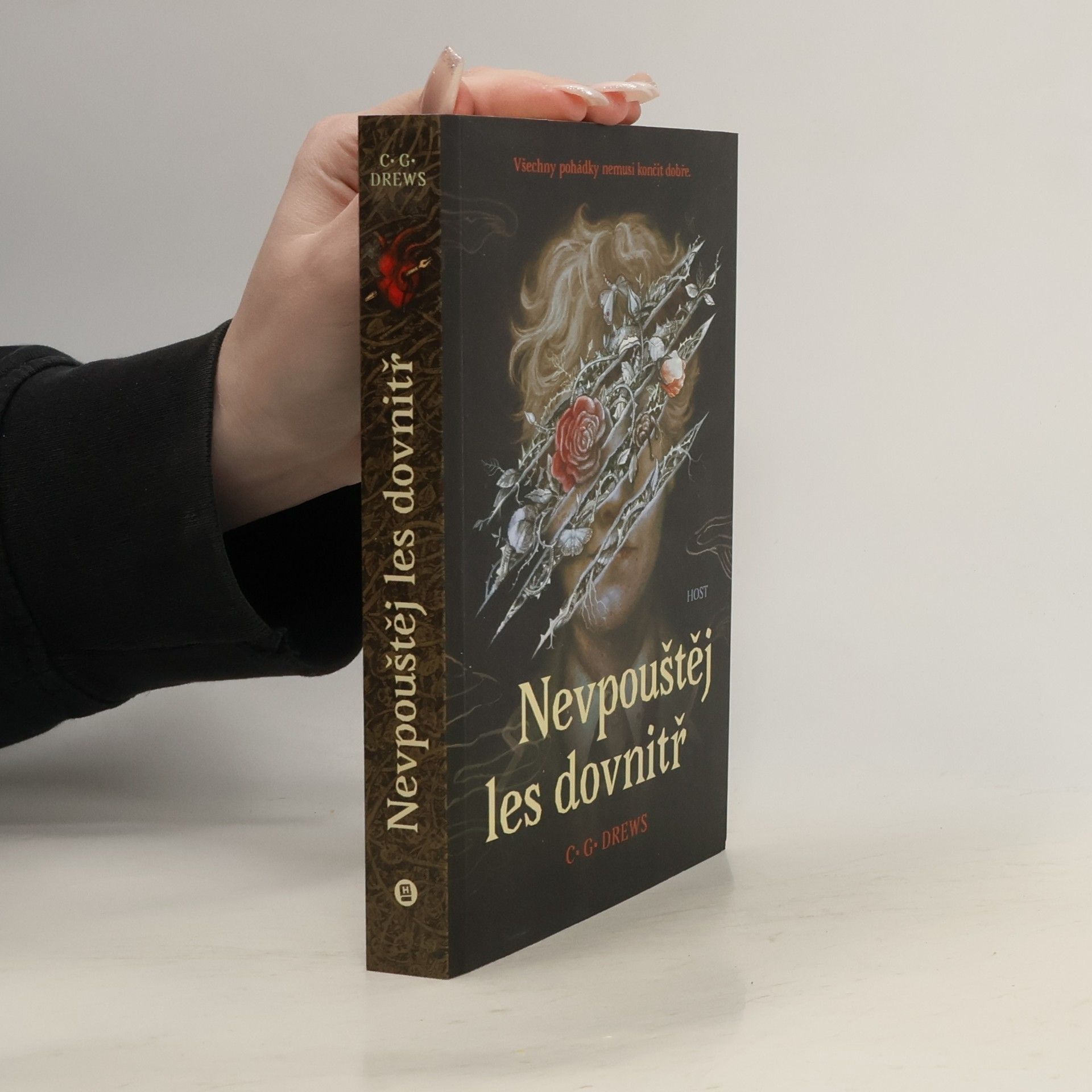 Nevpouštěj les dovnitř