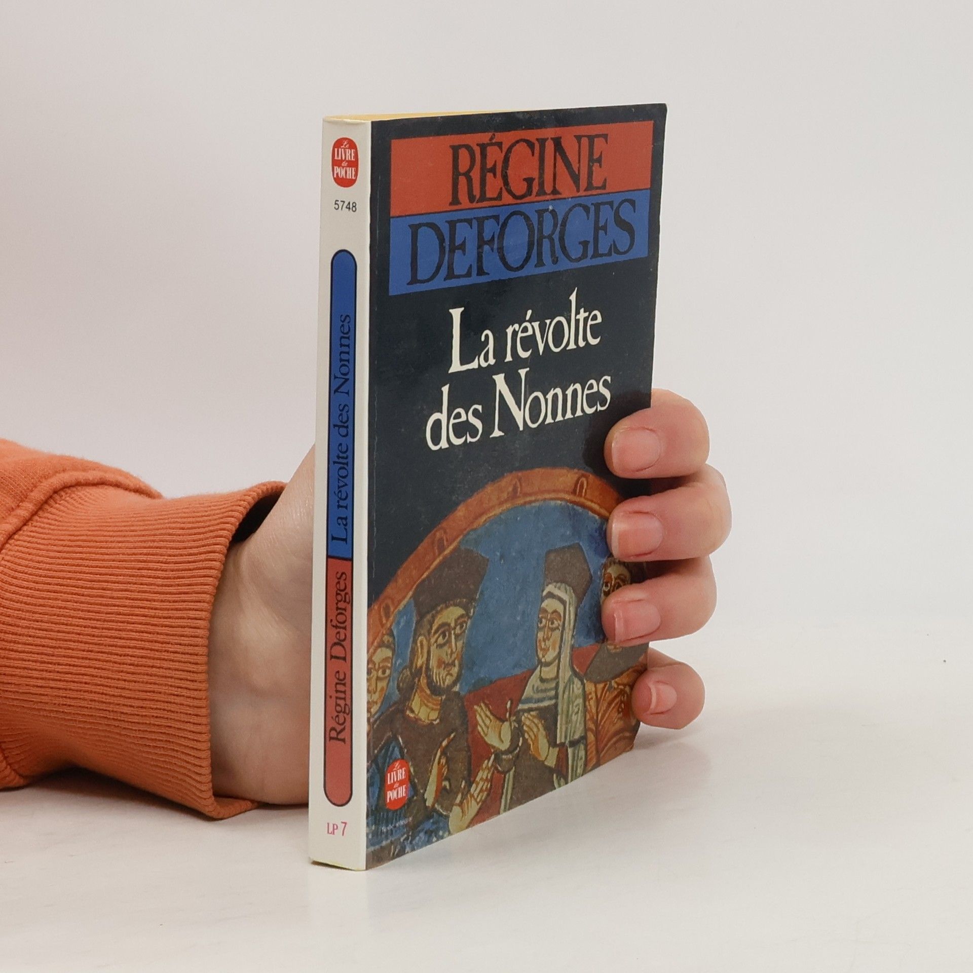 Régine Deforges La révolte des nonnes