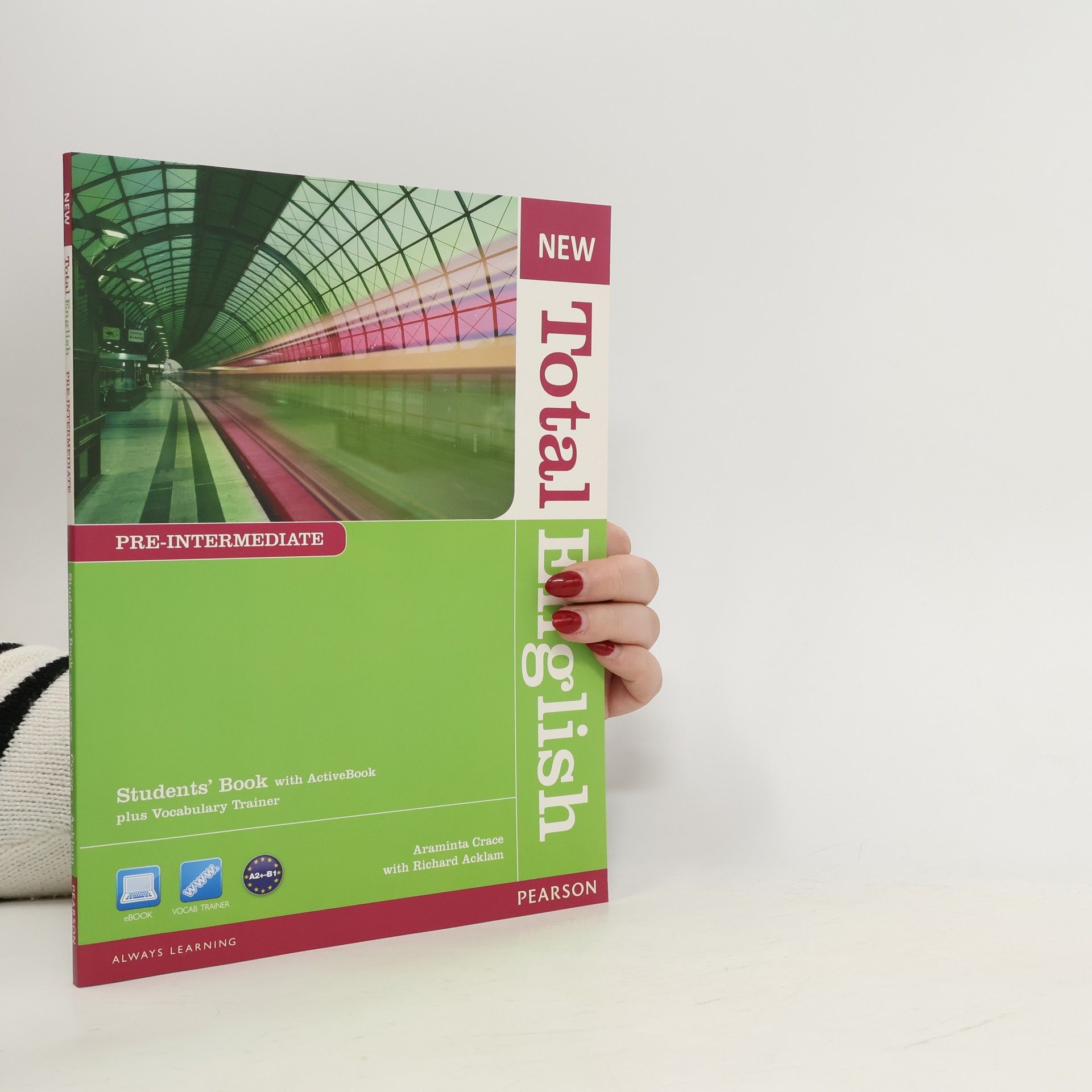 Araminta Crace New Total English: pre-intermediate: student's book