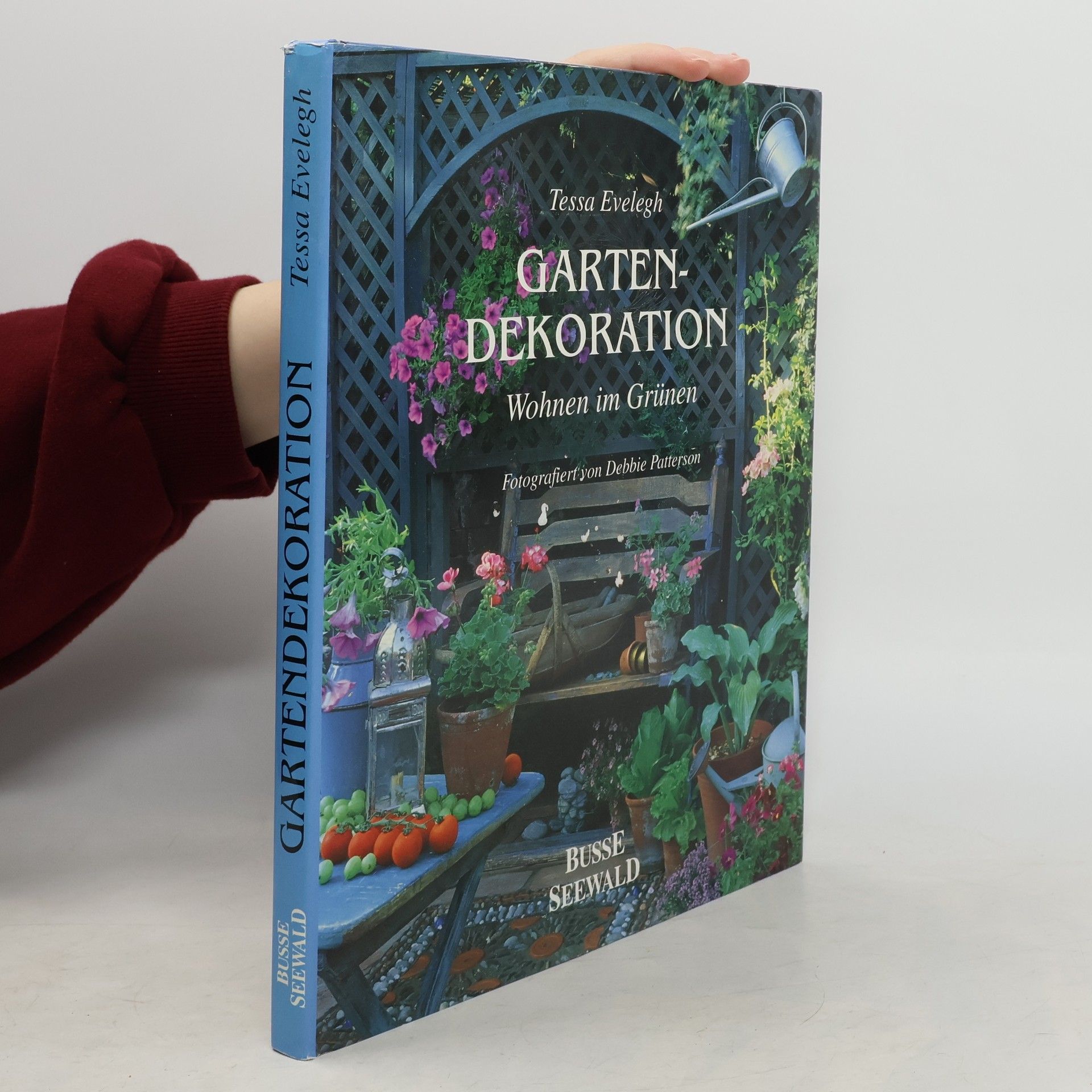 Tessa Evelegh Gartendekoration