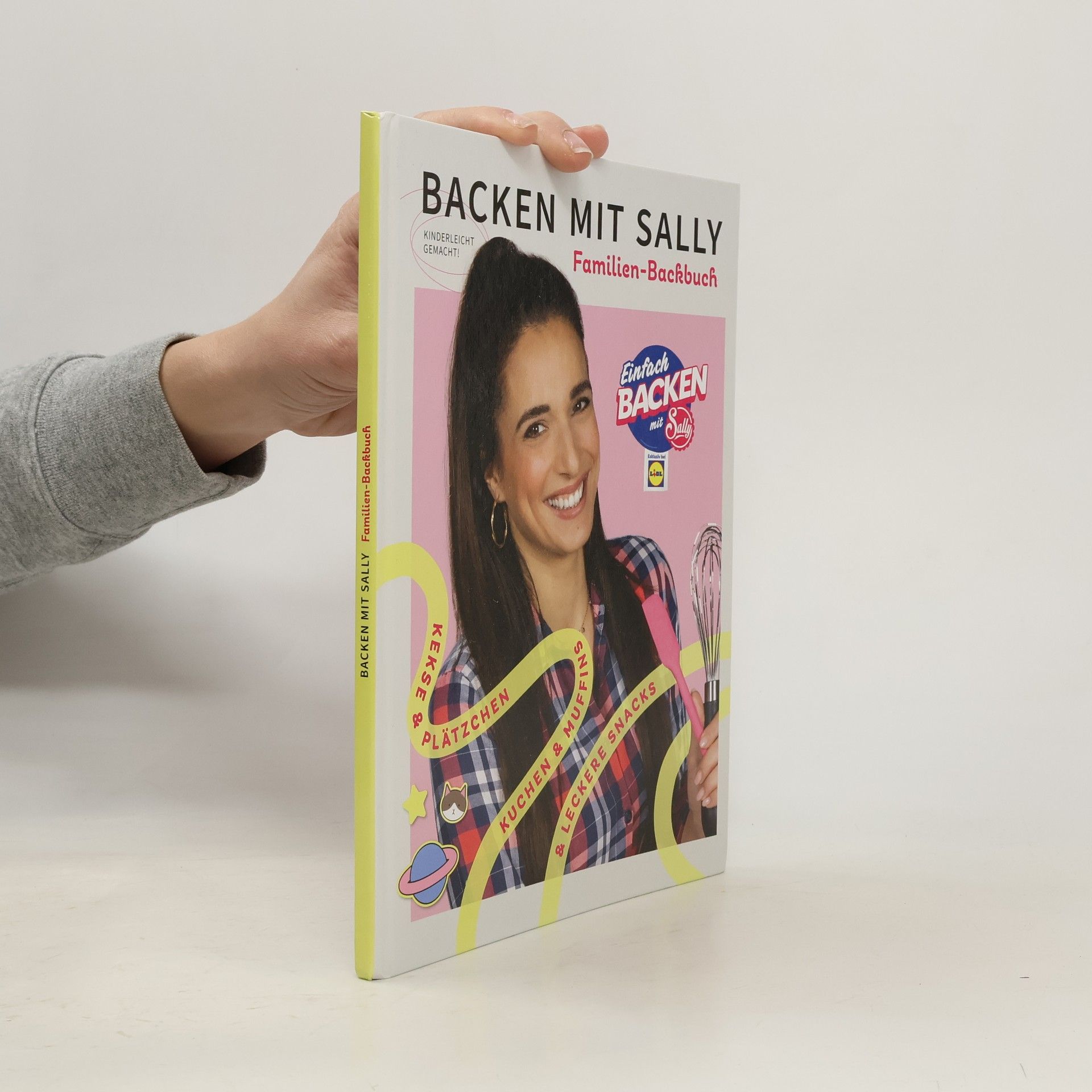 Saliha Özcan Backen mit Sally