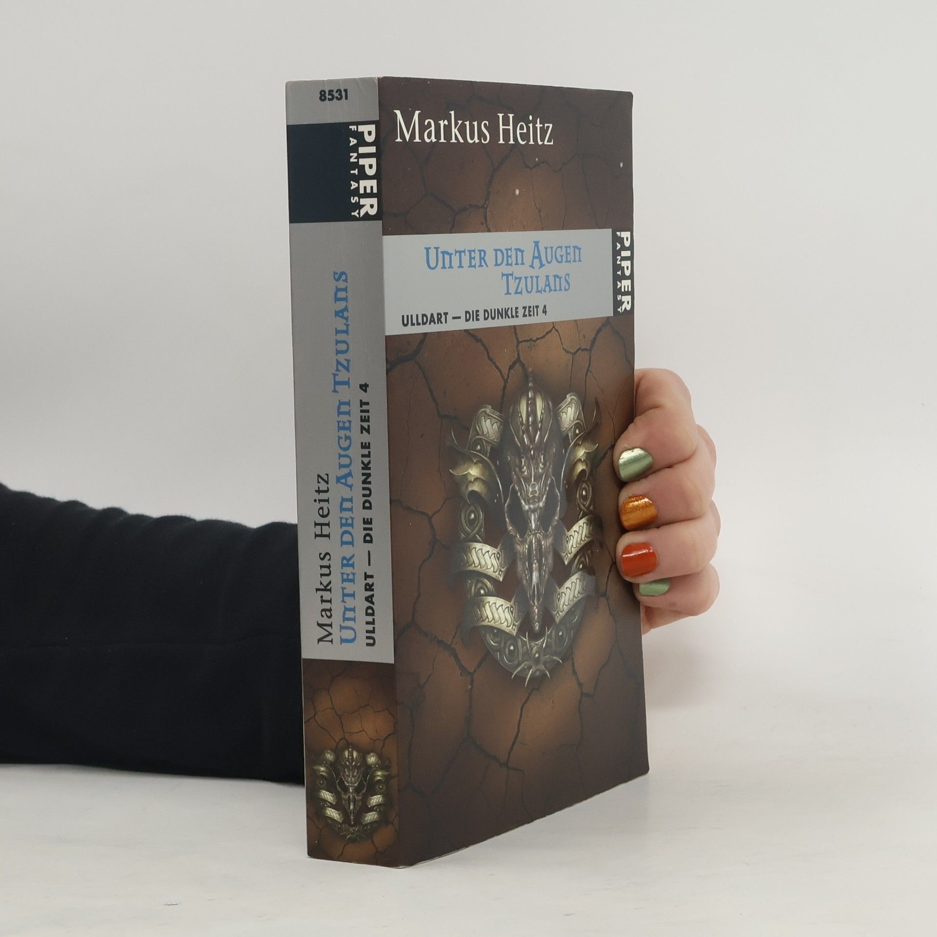Markus Heitz Unter den Augen Tzulans. Ulldart - die dunkle Zeit 4