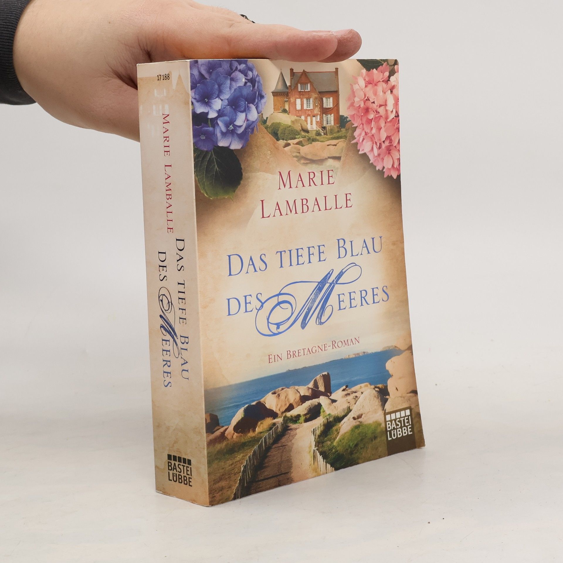 Das tiefe Blau des Meeres