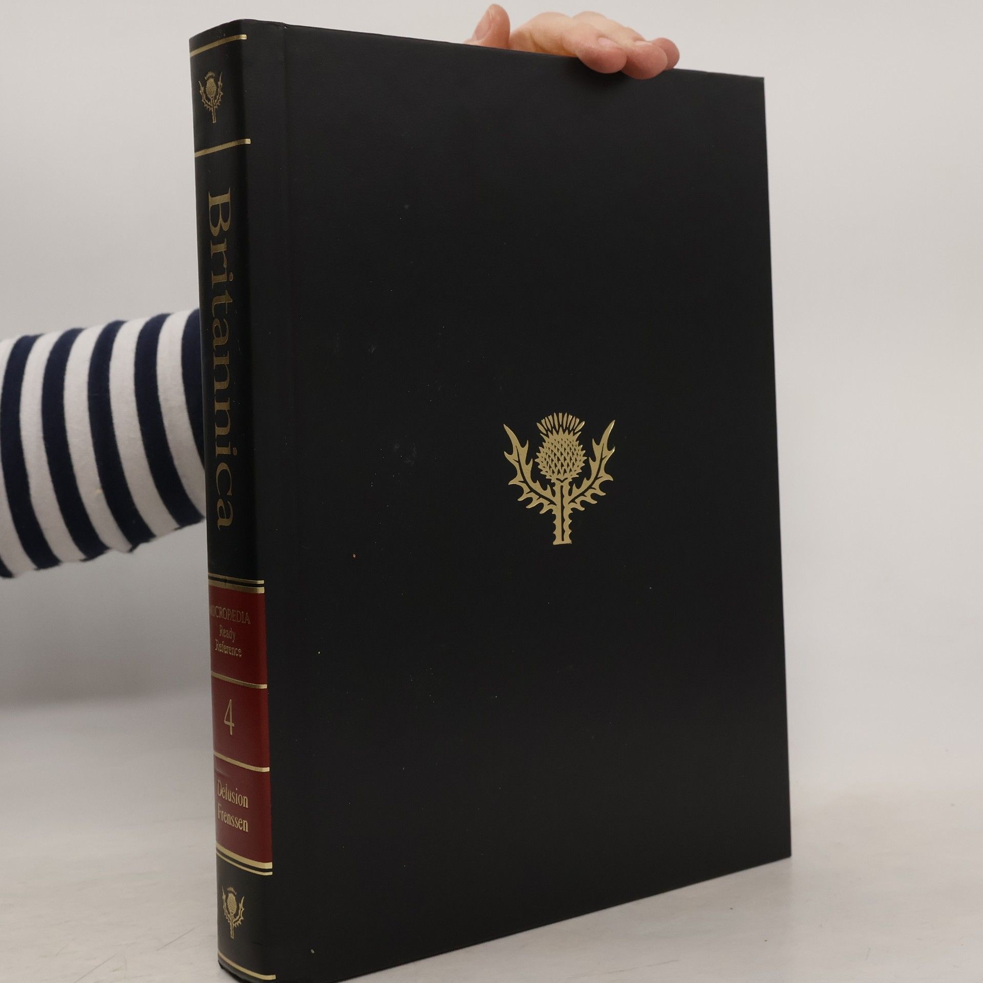 Various authors The New Encyclopaedia Britannica 4. Macropaedia. Ready Reference