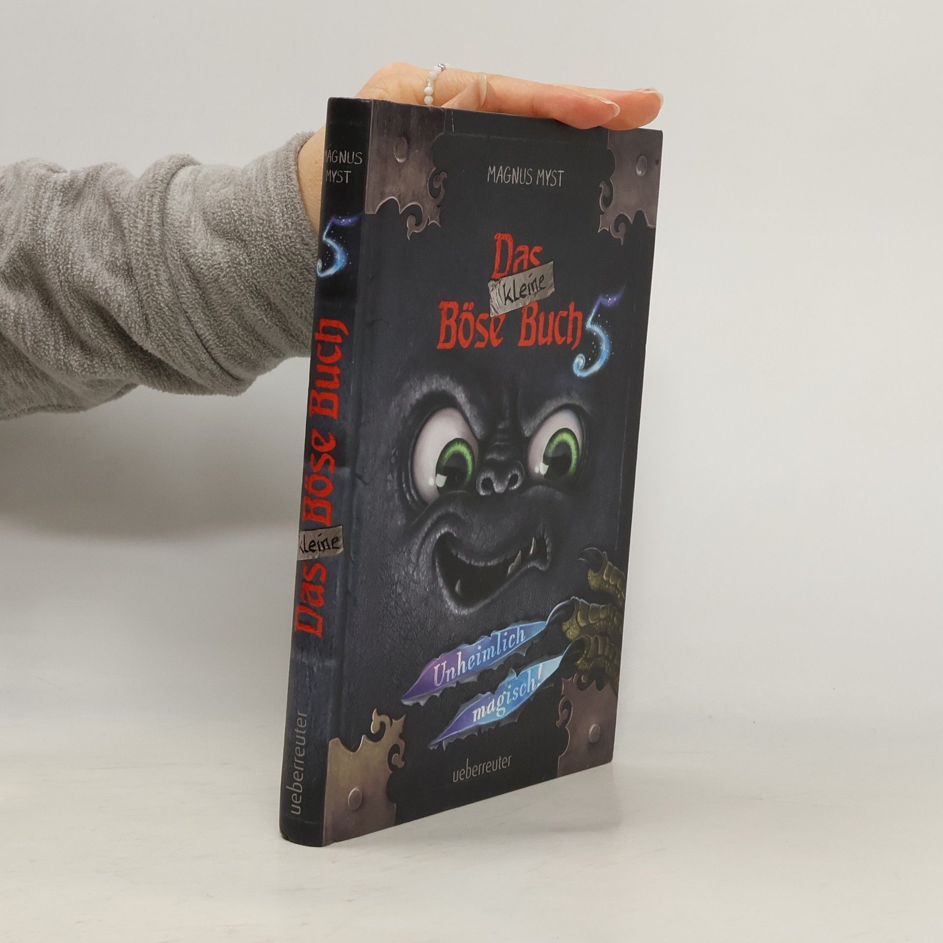 Das kleine Böse Buch 5. Unheimlich magisch!