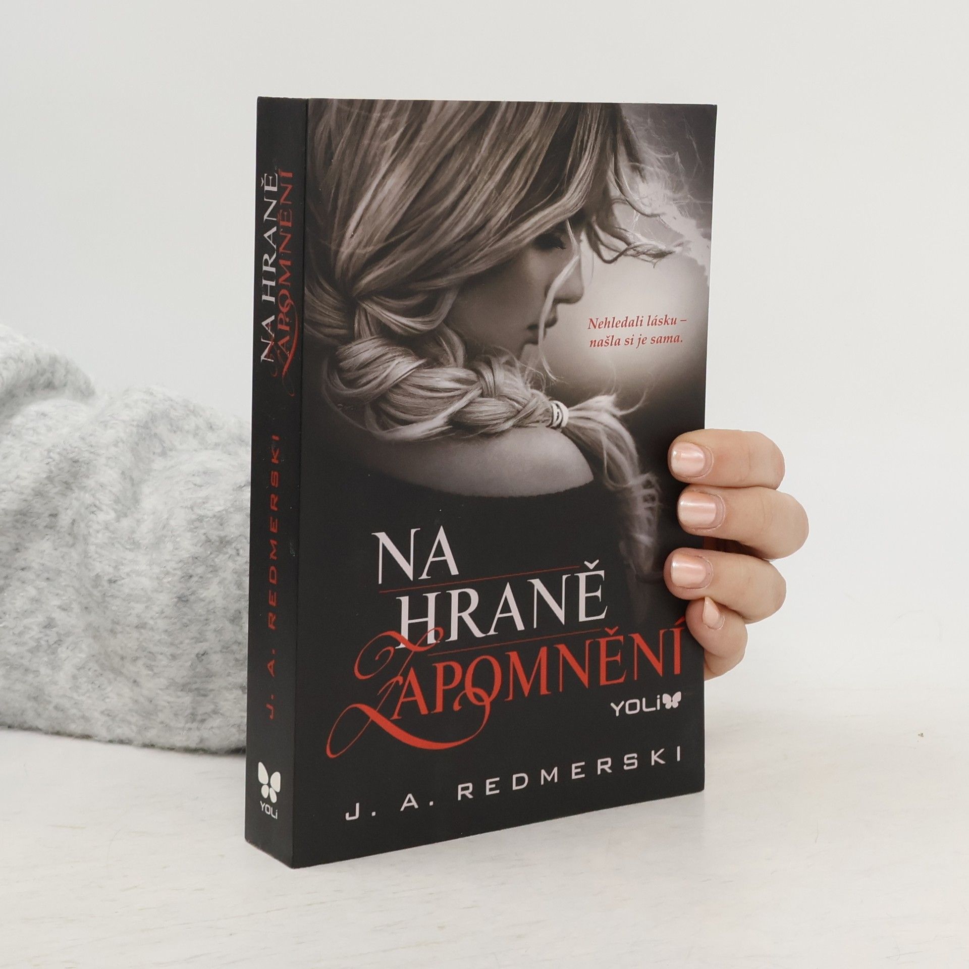 J. A. Redmerski Na hraně zapomnění