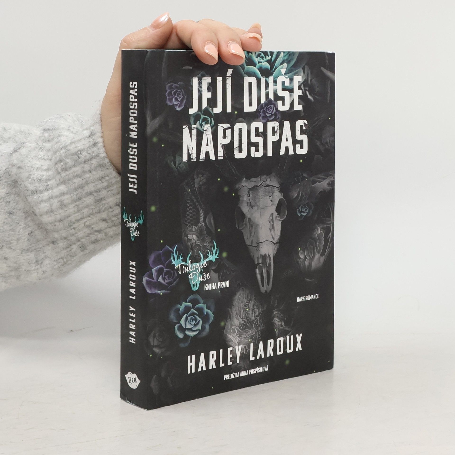 Harley Laroux Její duše napospas
