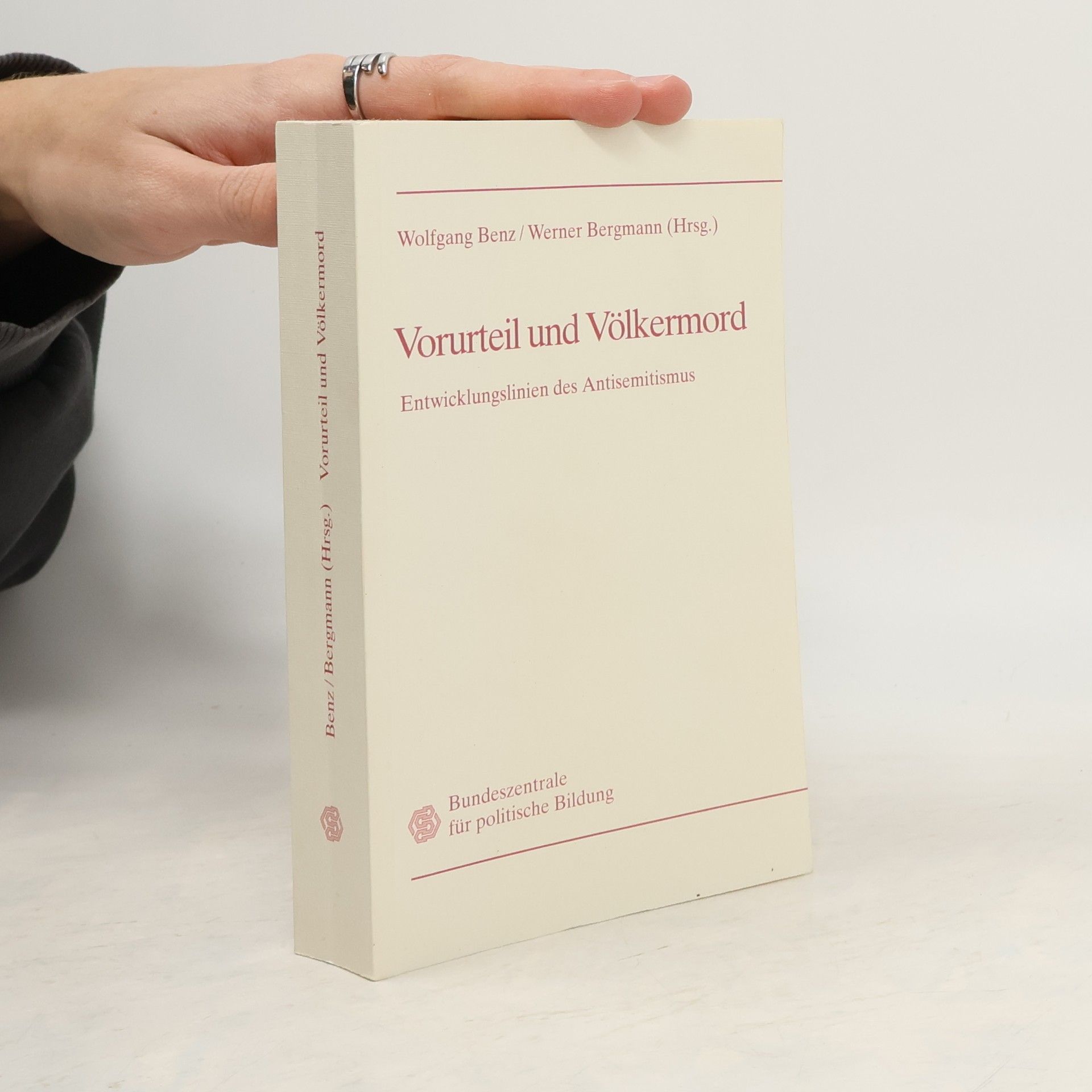 Vorurteil und Völkermord