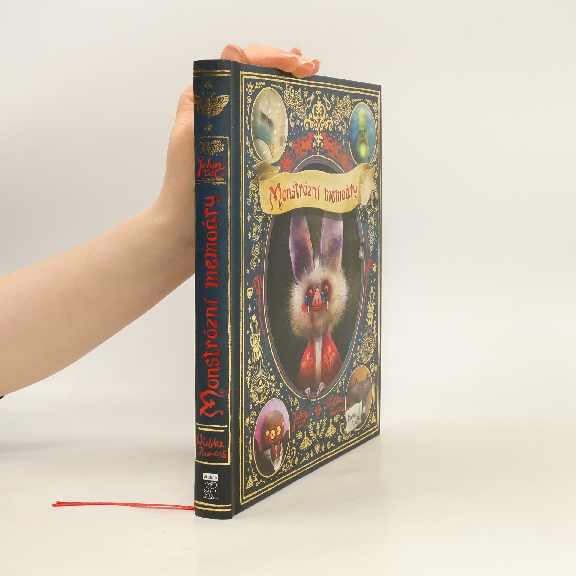 Monstrózní memoáry