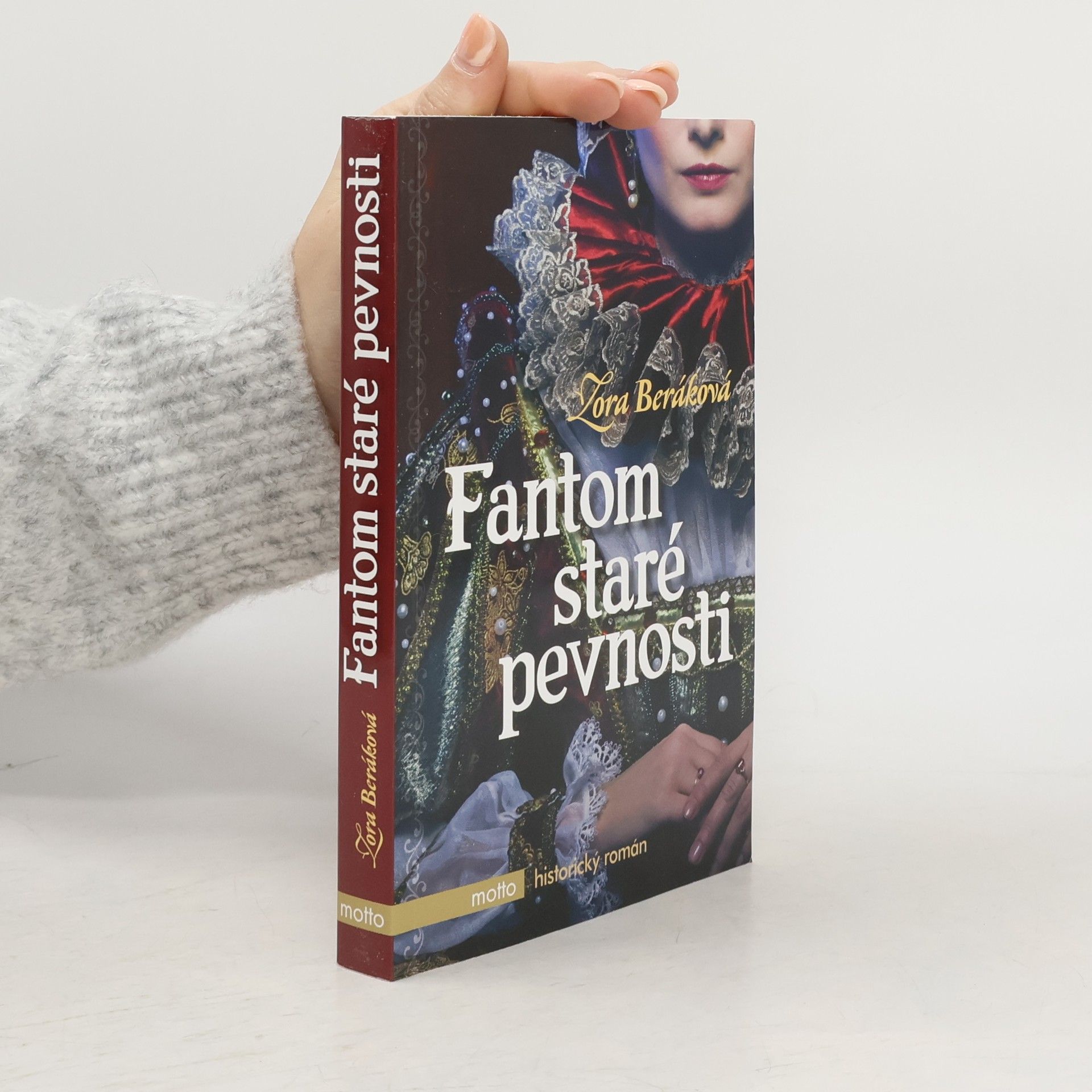 Zora Beráková Fantom staré pevnosti : dobrodružný historický román