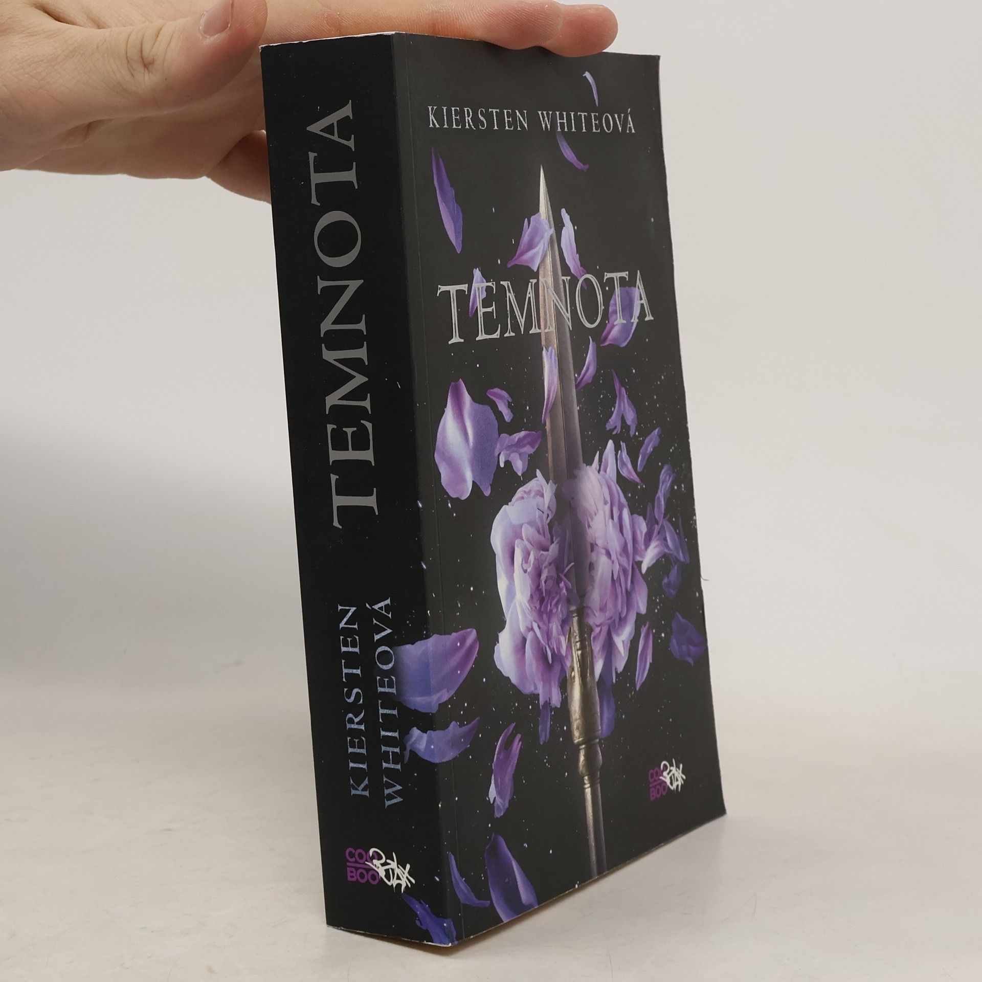 Temnota: Dobyvatelská sága 1