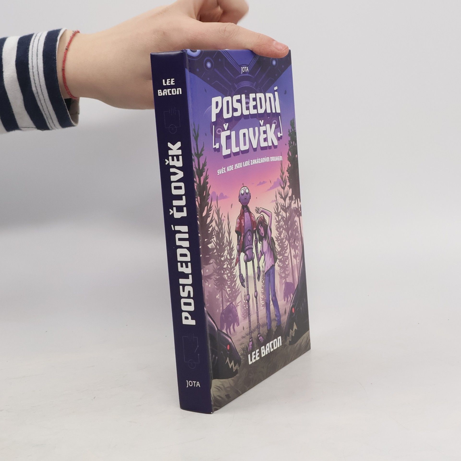 Lee Bacon Poslední člověk