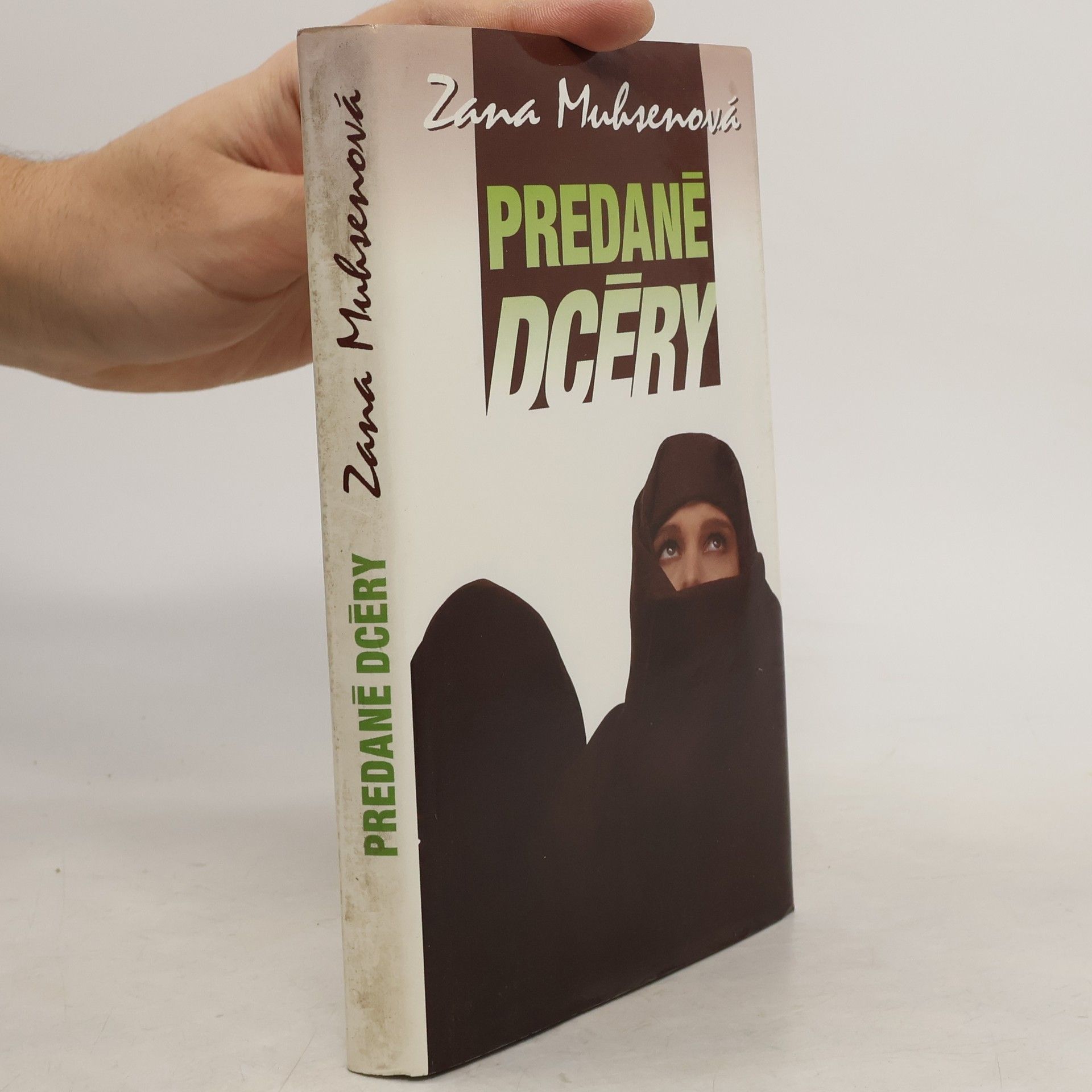 Zana Muhsen Predané dcéry