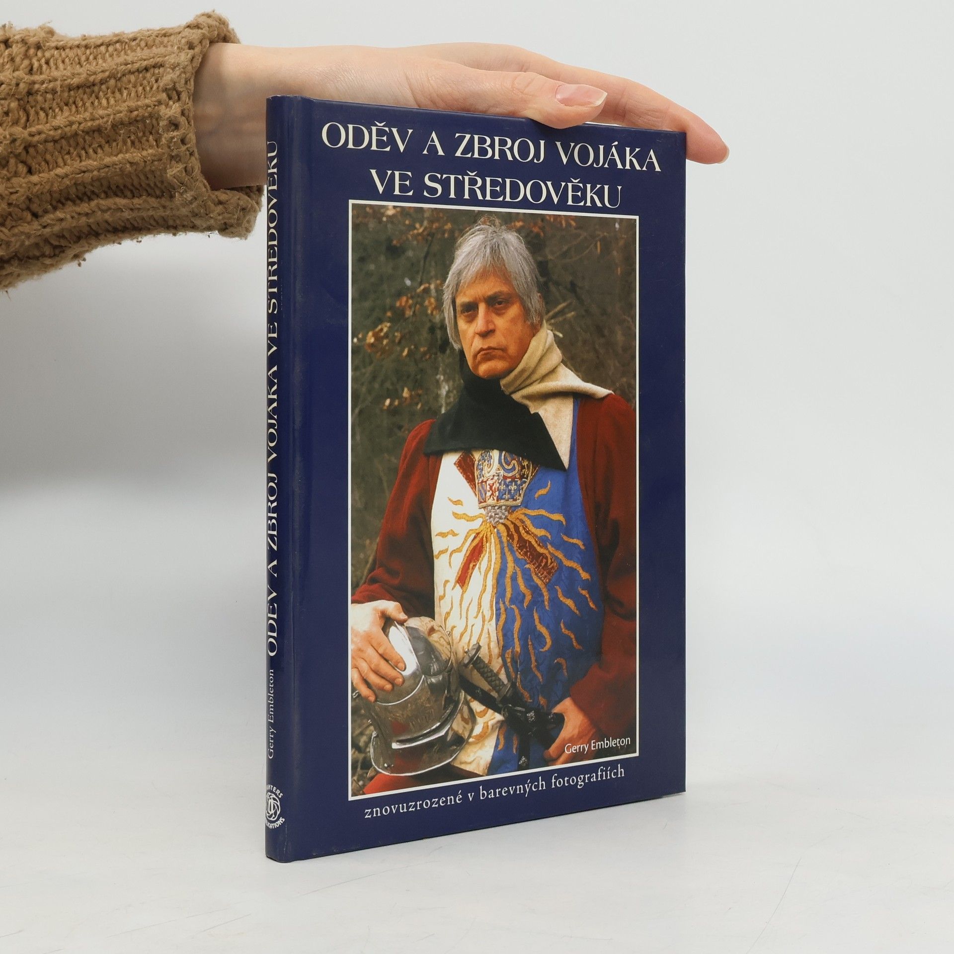 Oděv a zbroj vojáka ve středověku