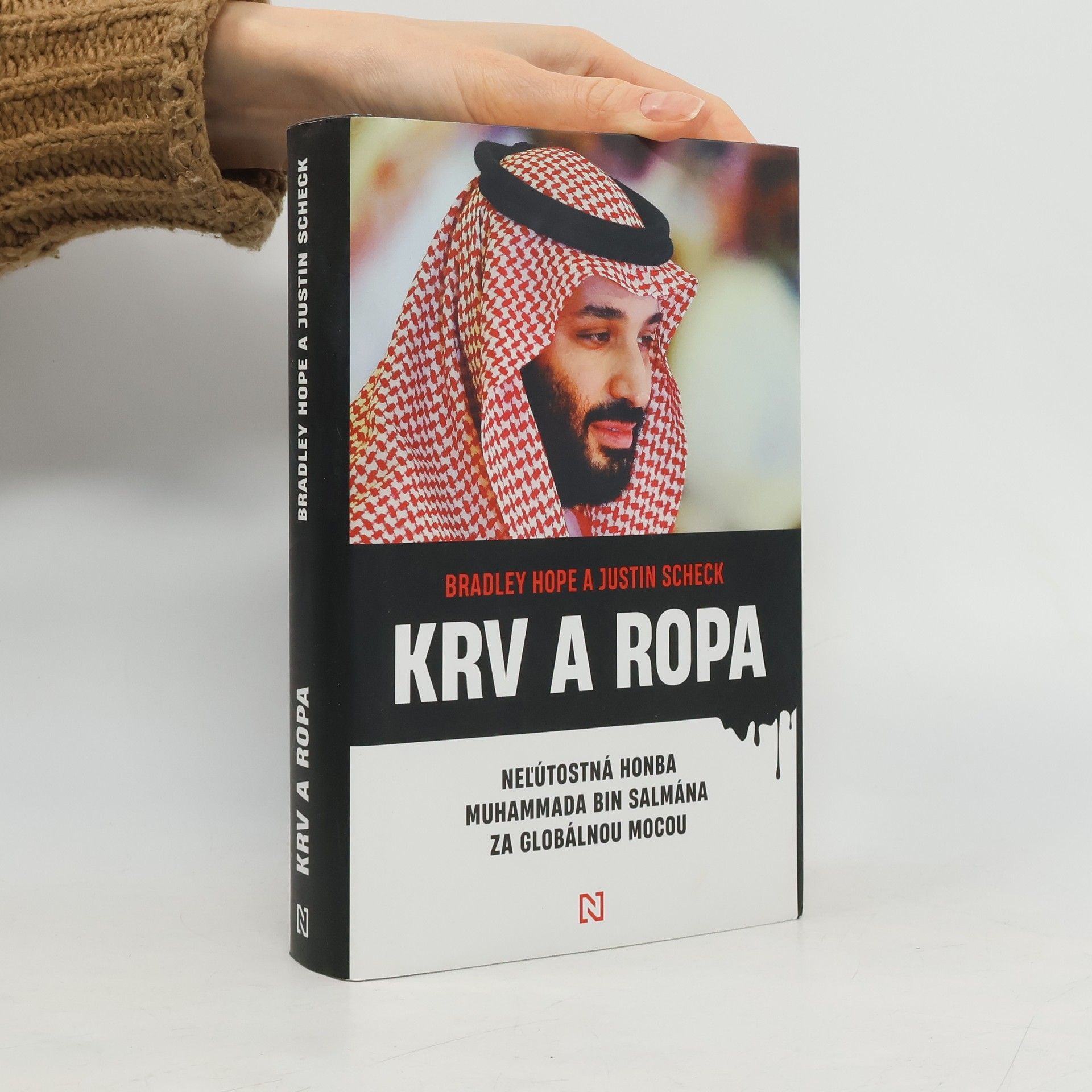 Bradley Hope Krv a ropa