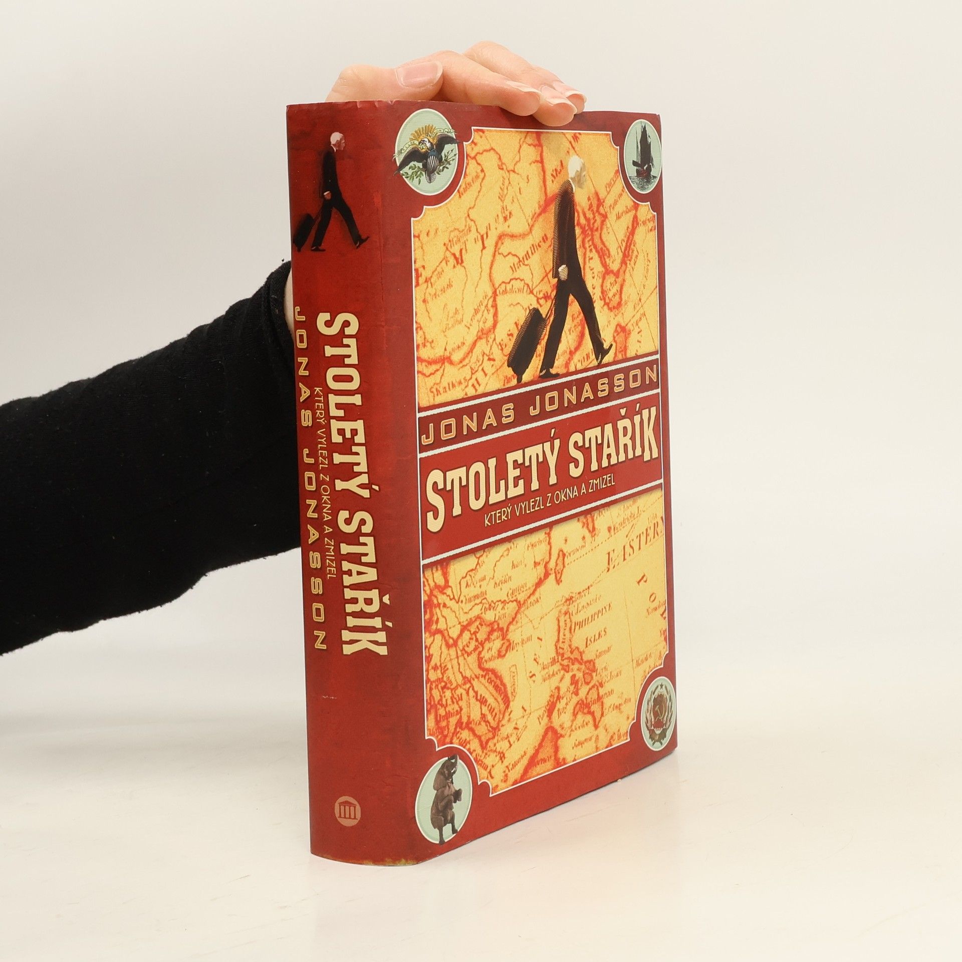 Jonas Jonasson Stoletý stařík, který vylezl z okna a zmizel