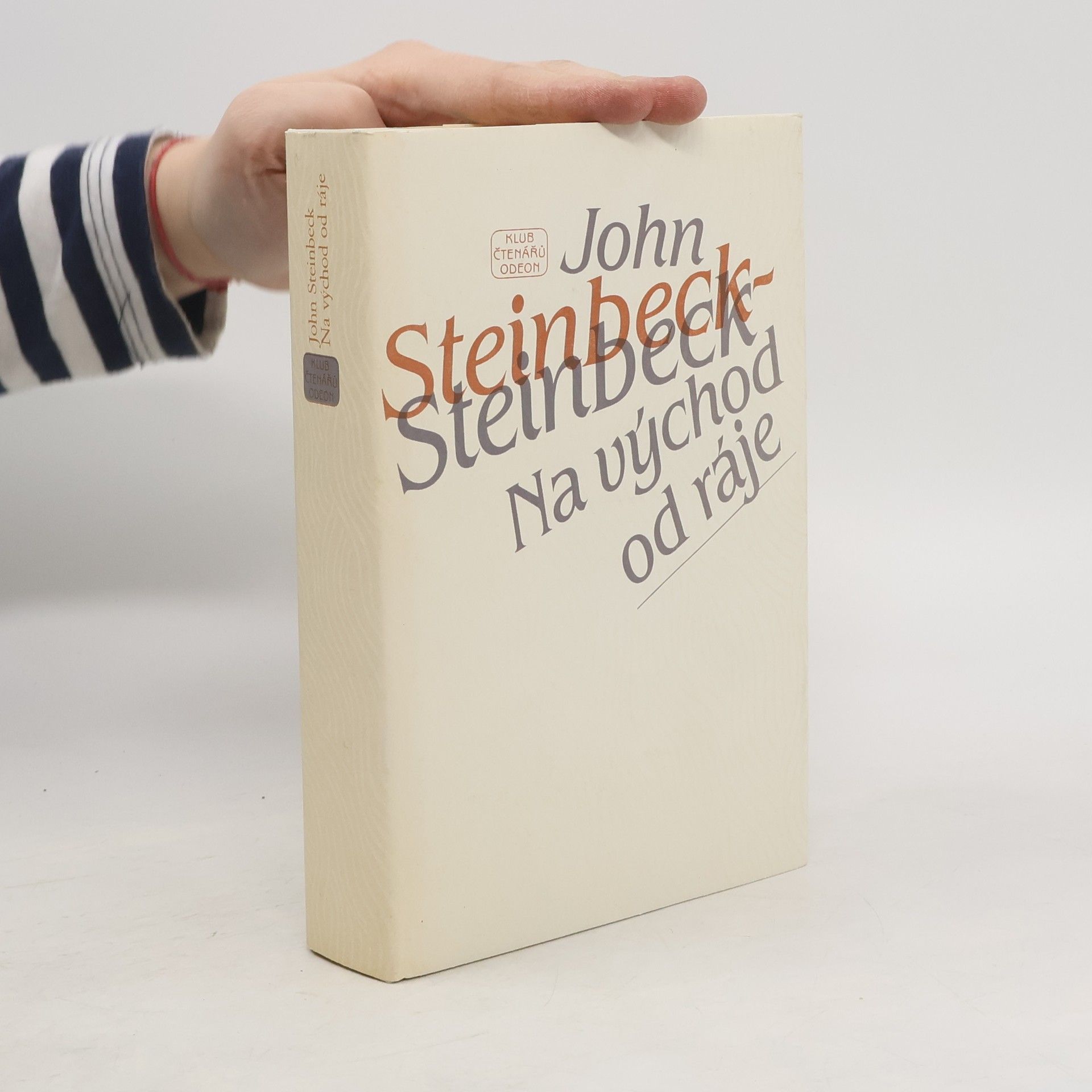 John Steinbeck Na východ od ráje