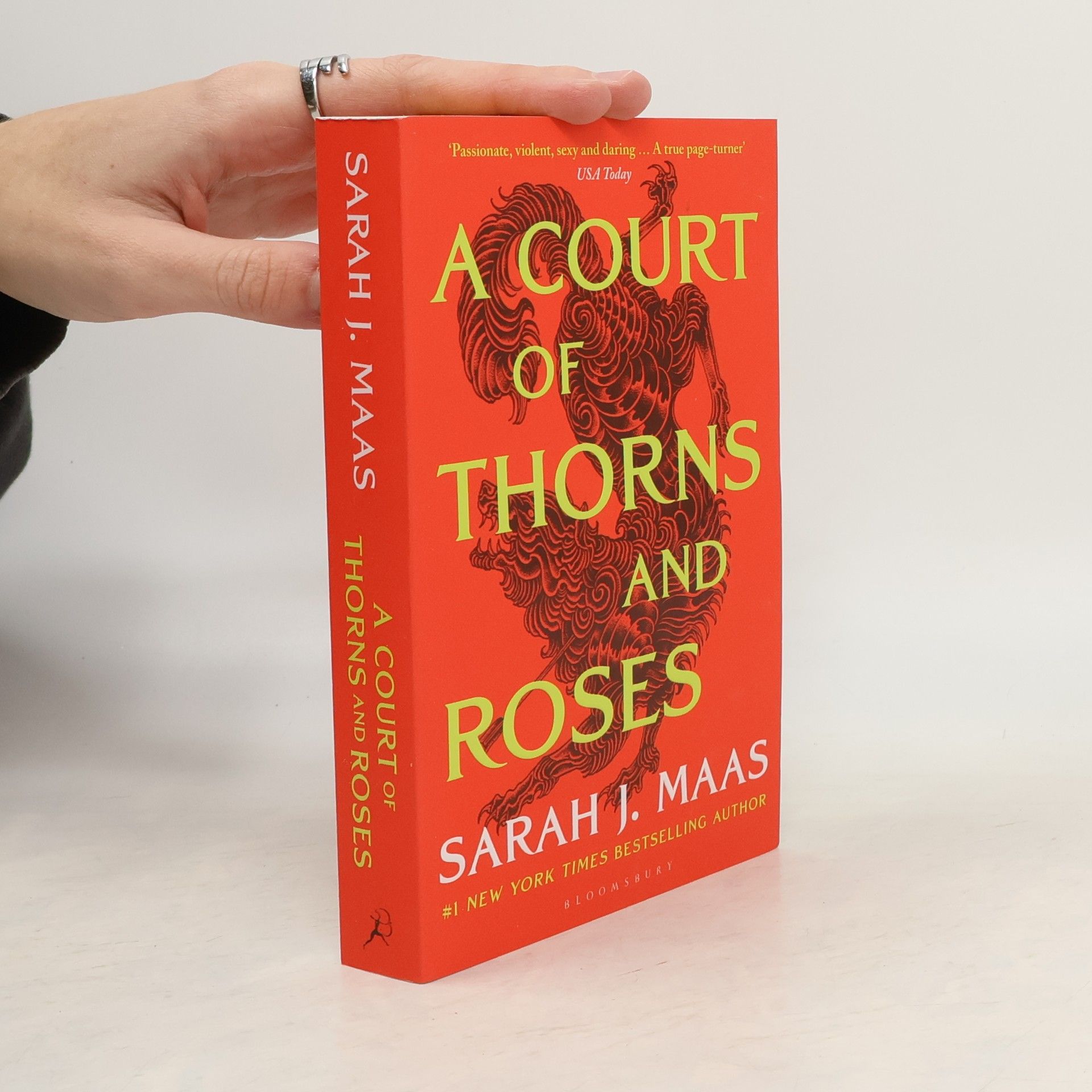 Sarah J. Maas A Court of Thorns and Roses