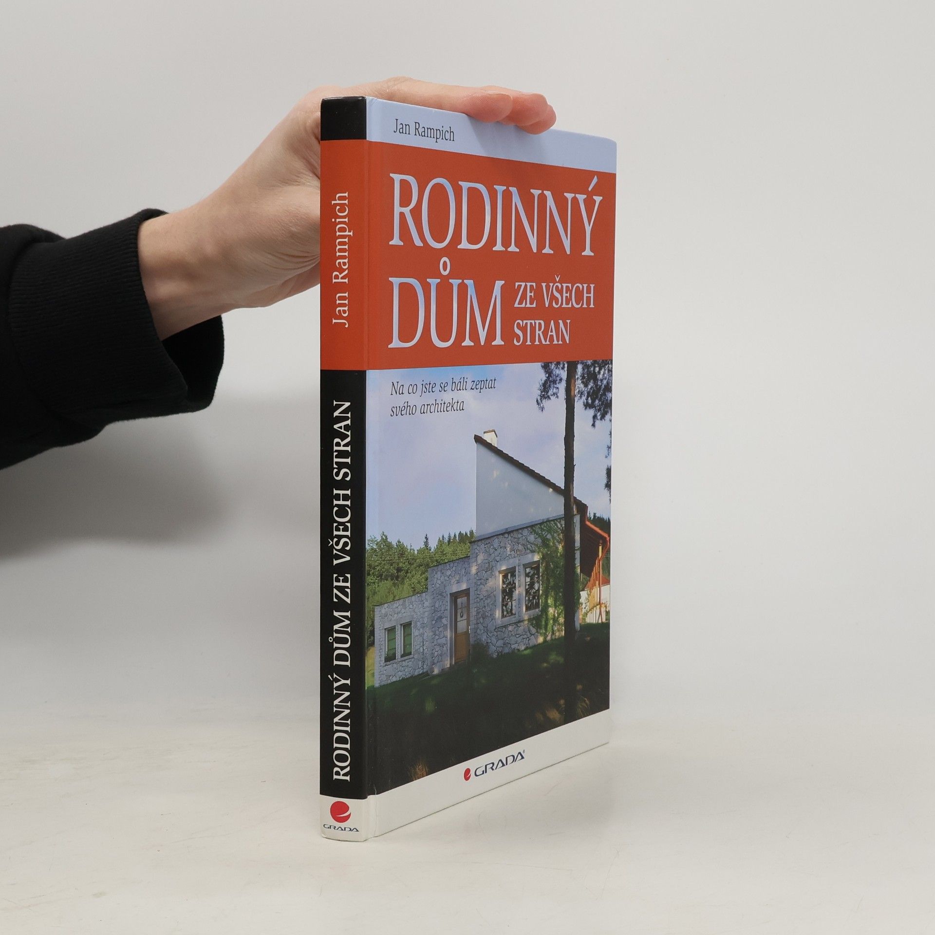 Rodinný dům ze všech stran