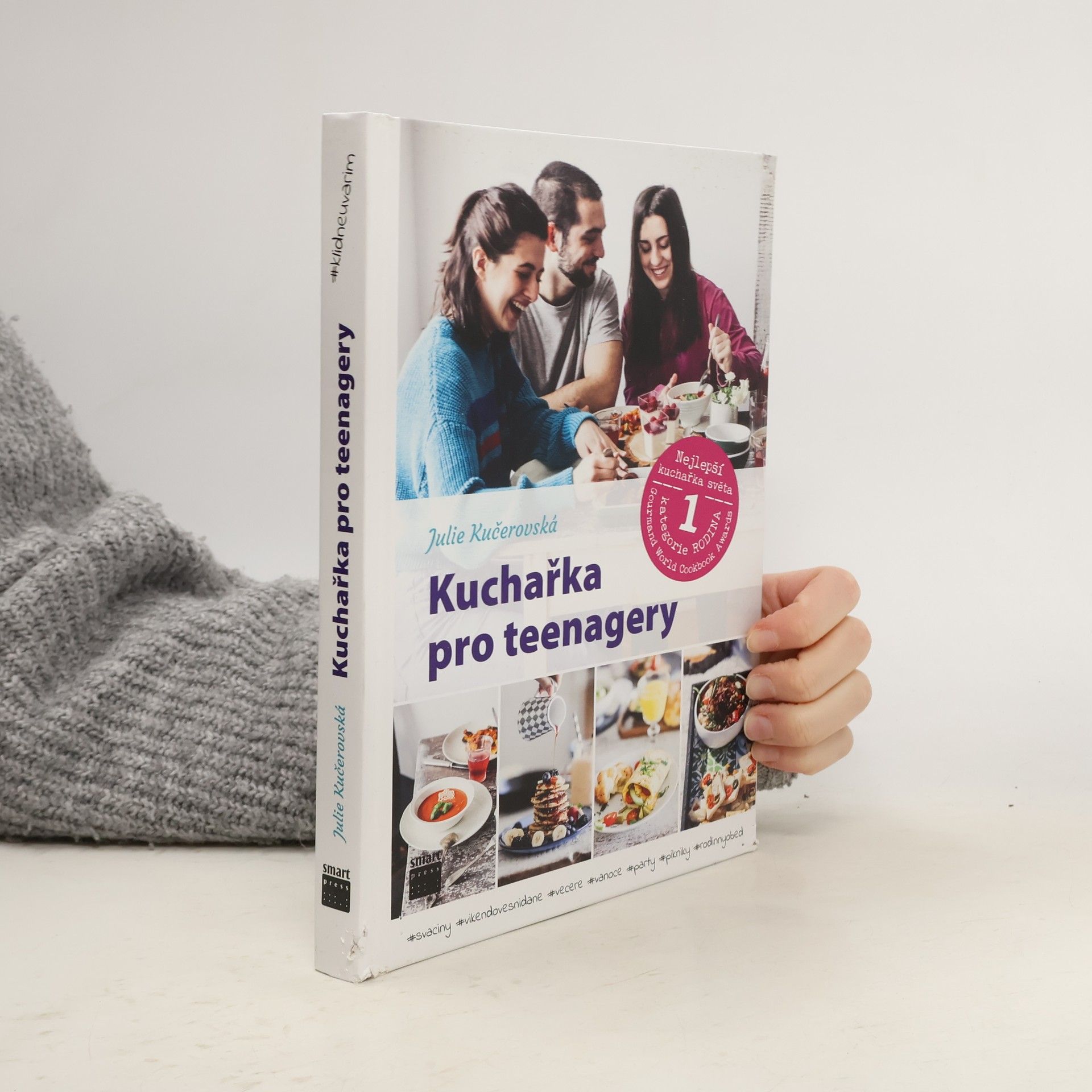 Kuchařka pro teenagery. #klidneuvarim