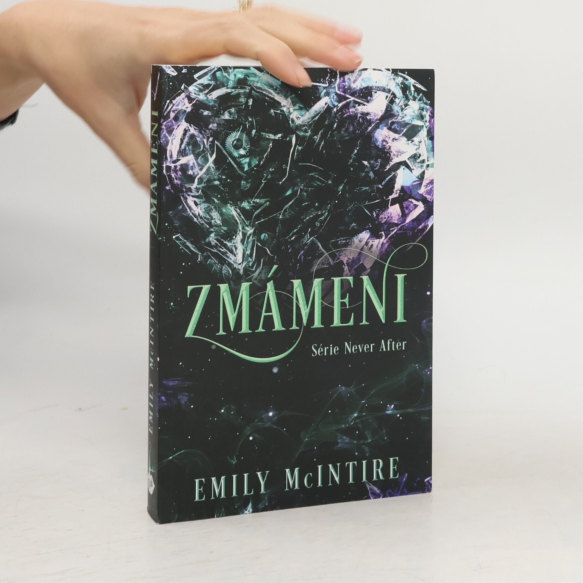 Emily McIntire Zmámeni