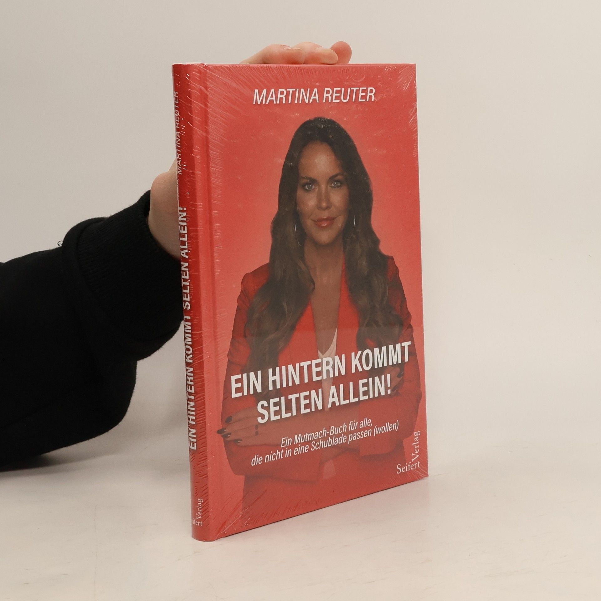 Martina Reuter Ein Hintern kommt selten allein