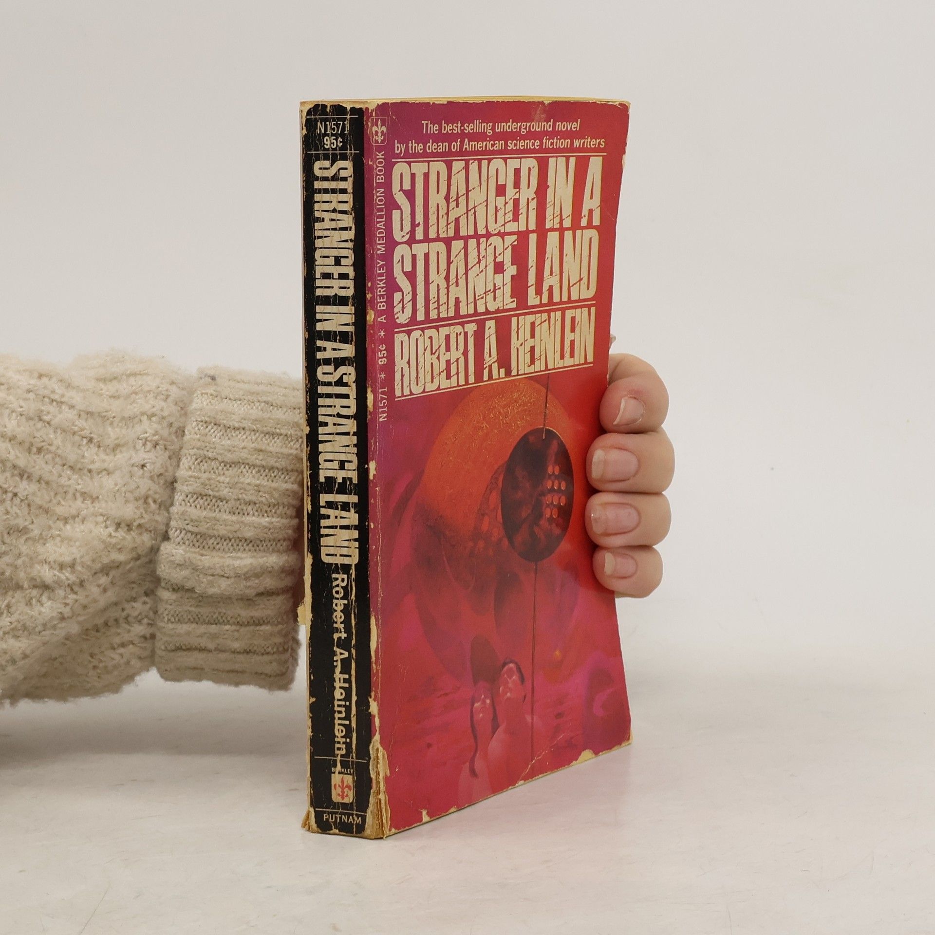 Robert A. Heinlein Stranger in a Strange Land