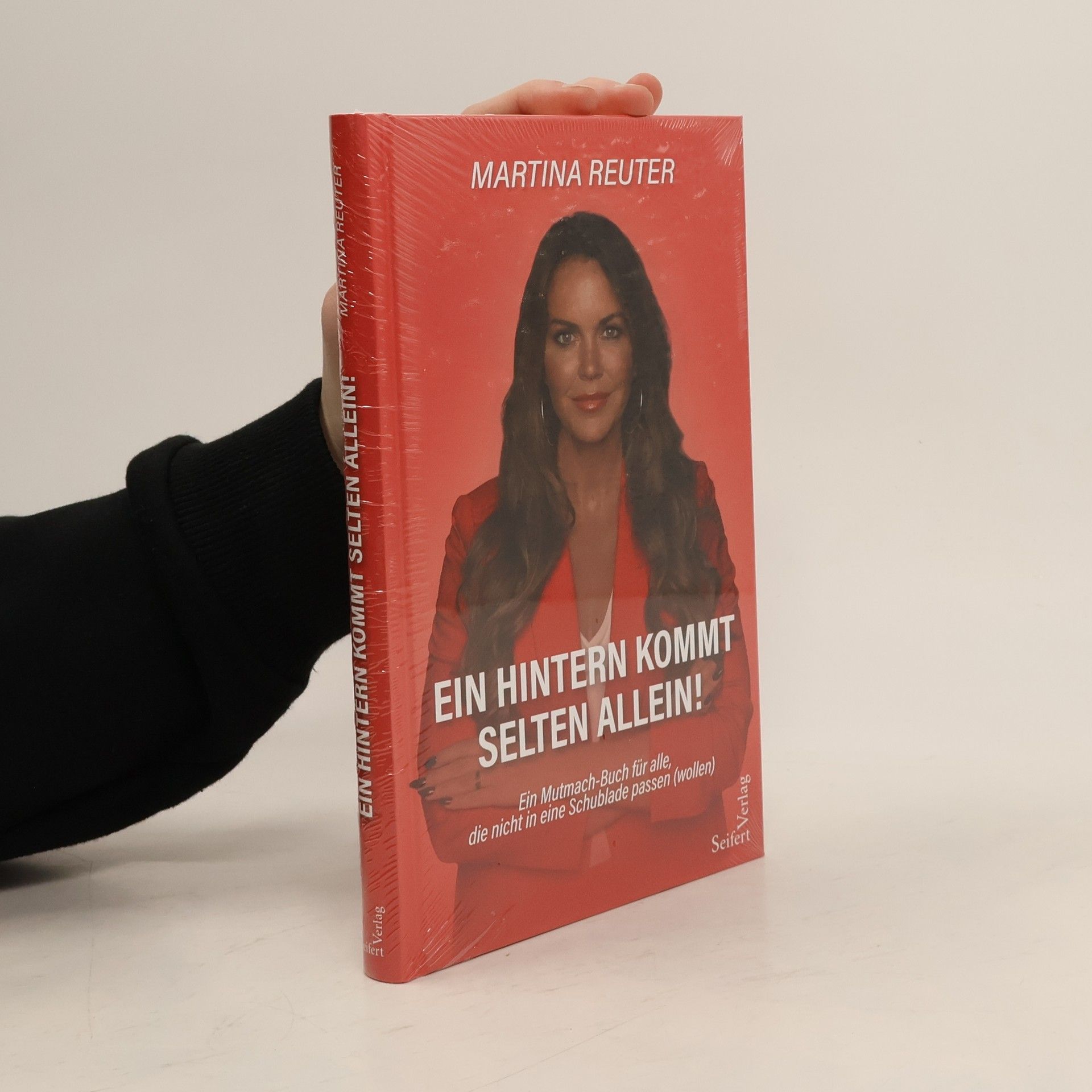 Martina Reuter Ein Hintern kommt selten allein