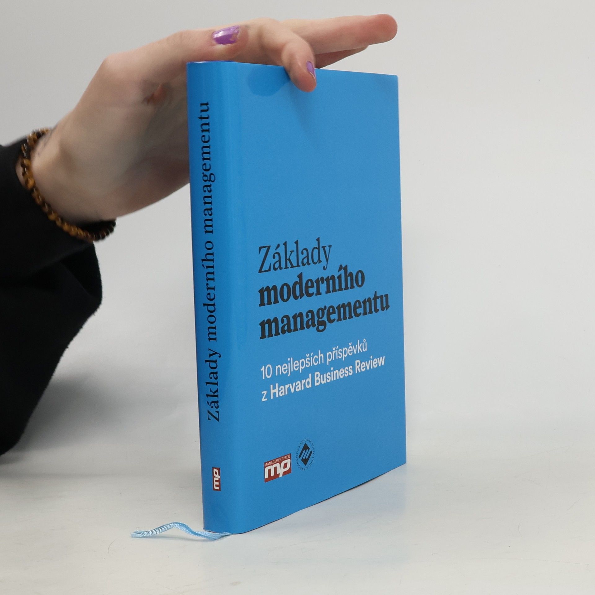 AA.VV. Základy moderního managementu