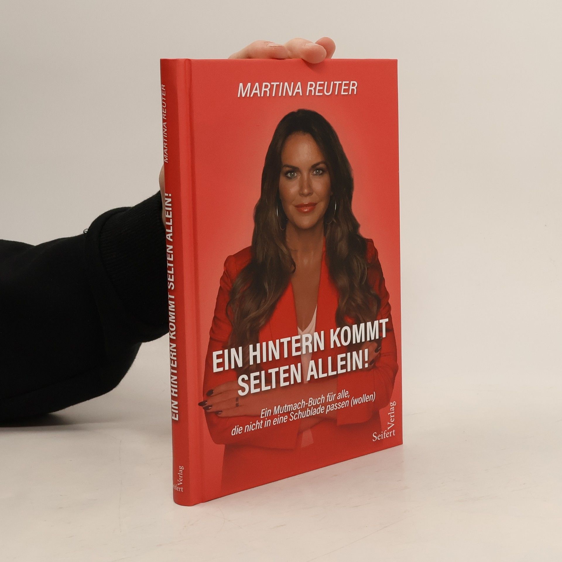 Martina Reuter Ein Hintern kommt selten allein