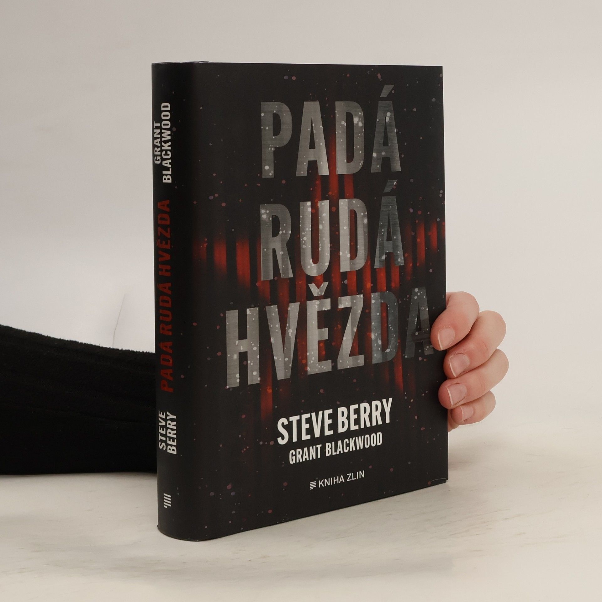 Steve Berry Luke Daniels 2. Padá rudá hvězda