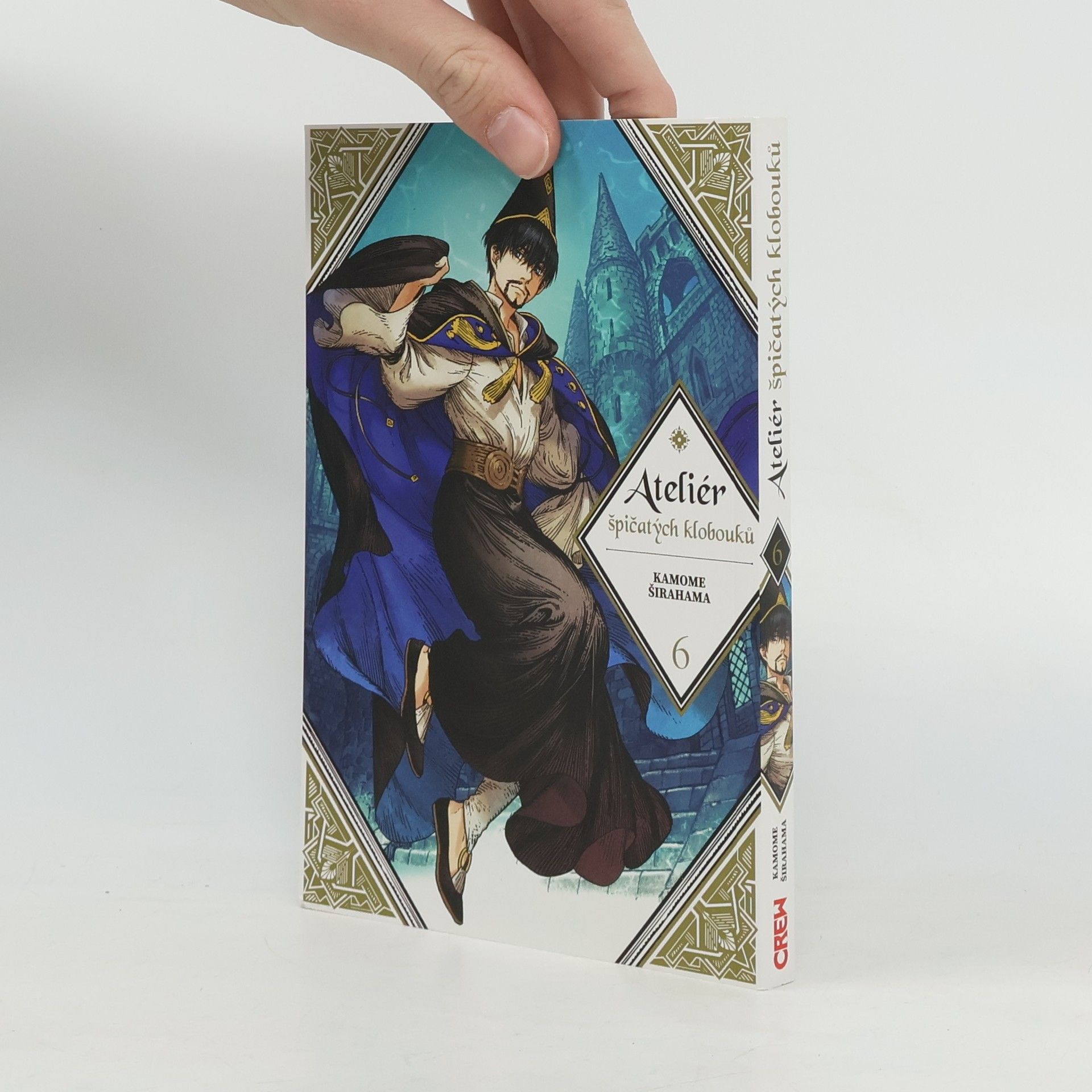 Kamome Shirahama Ateliér špičatých klobouků. 6