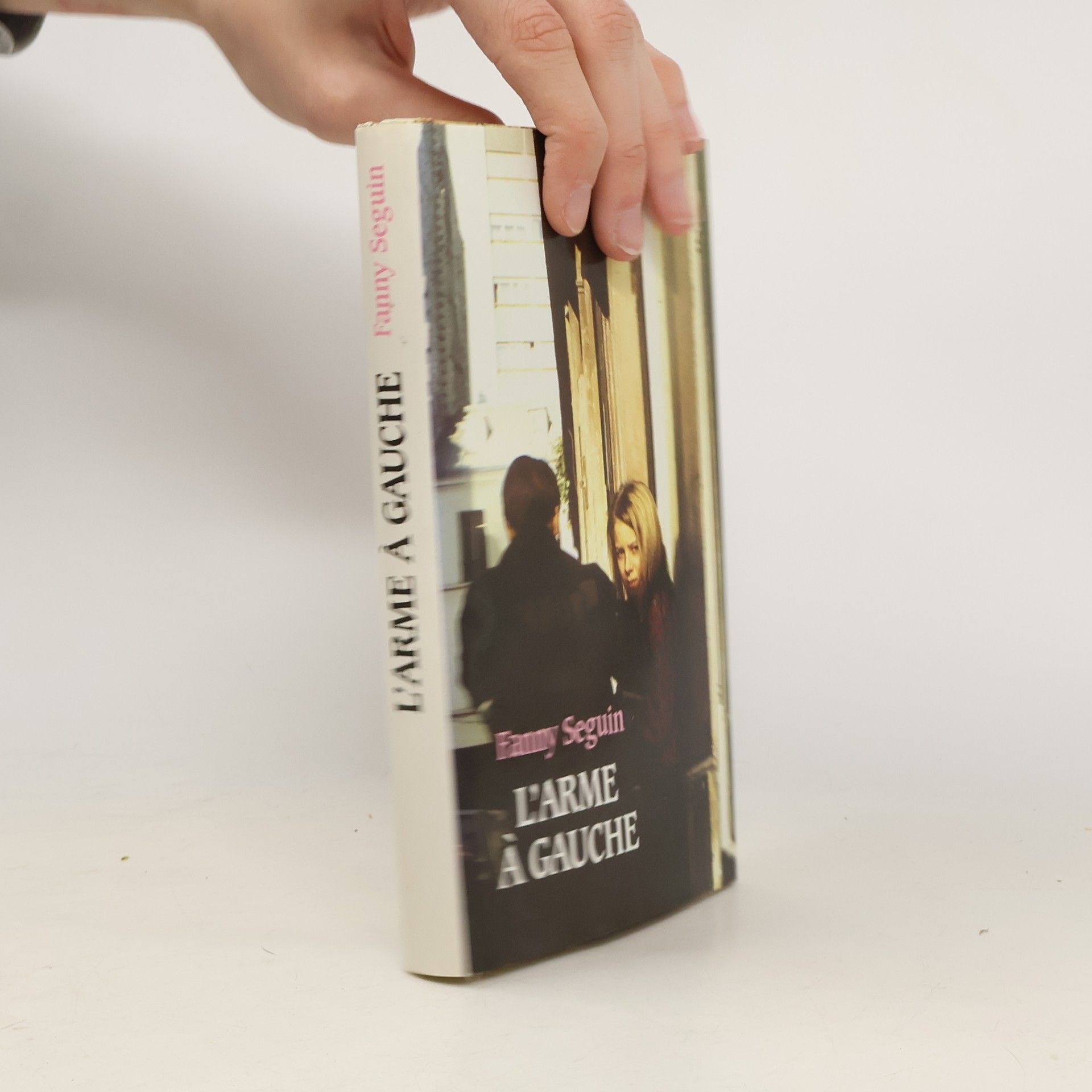 Fanny Seguin L'arme à gauche