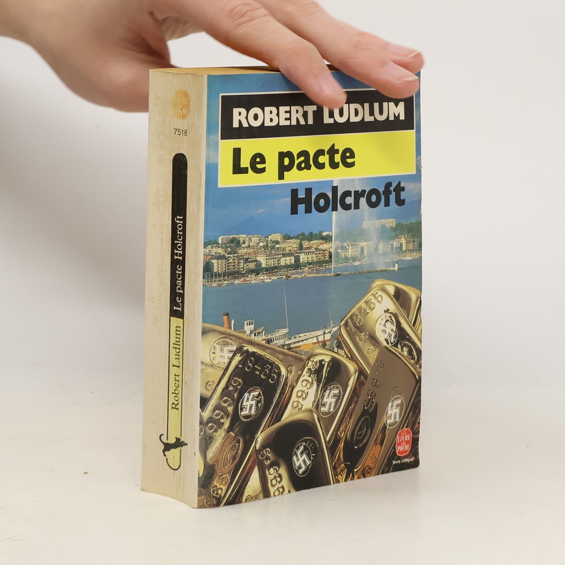 Robert Ludlum Le Pacte Holcroft