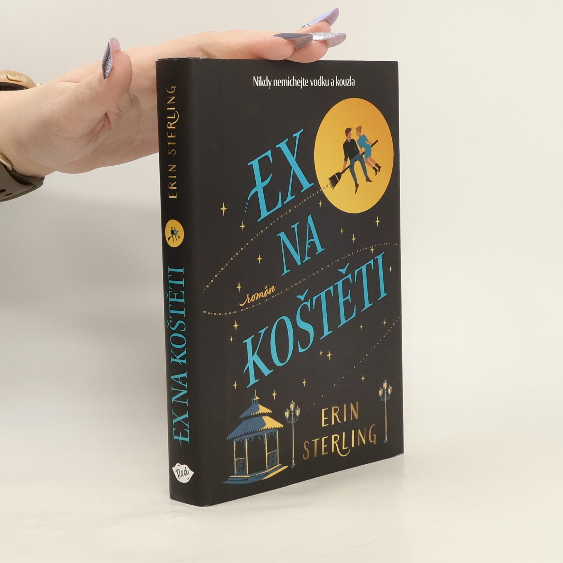 Rachel Hawkins Ex na koštěti