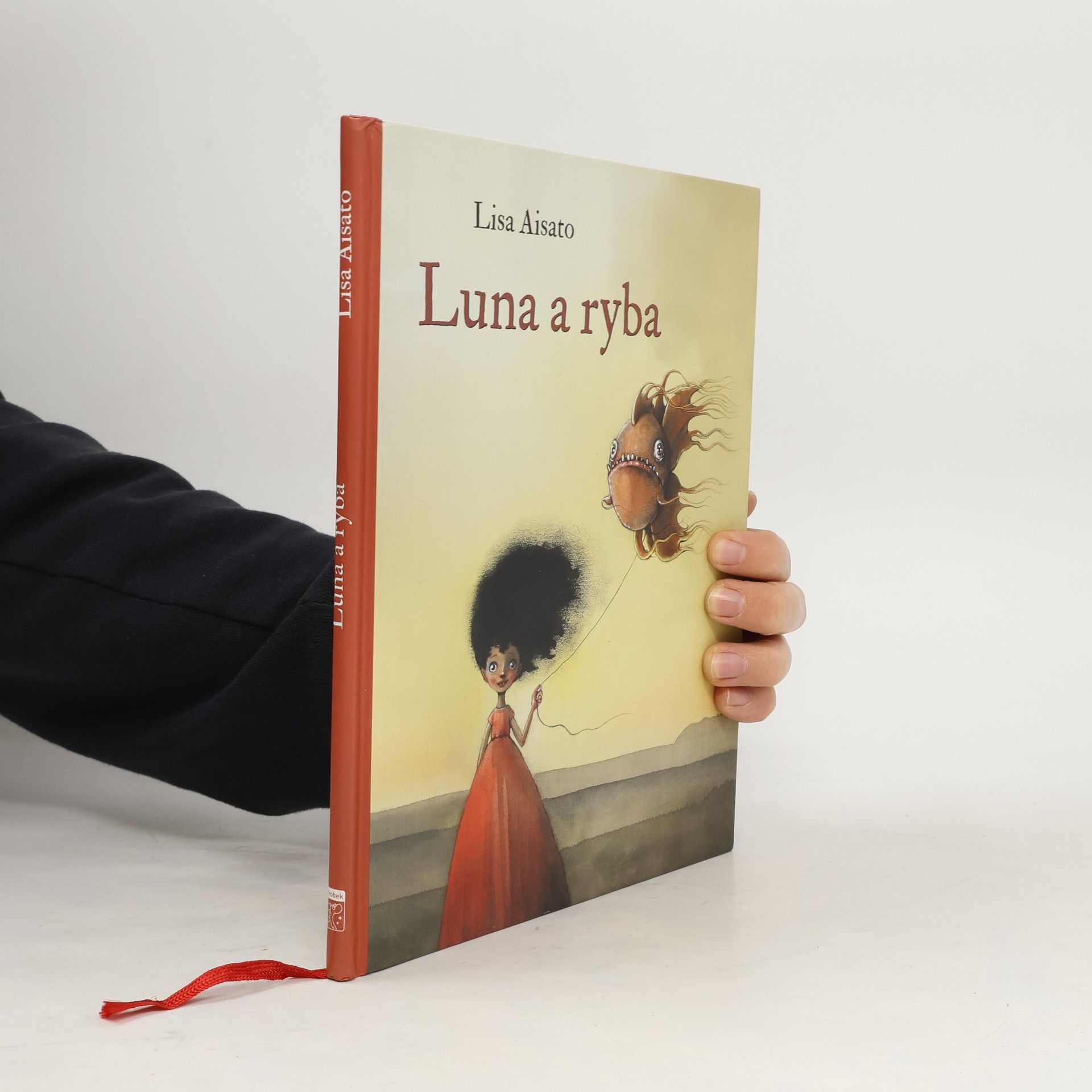 Lisa Aisato Luna a ryba