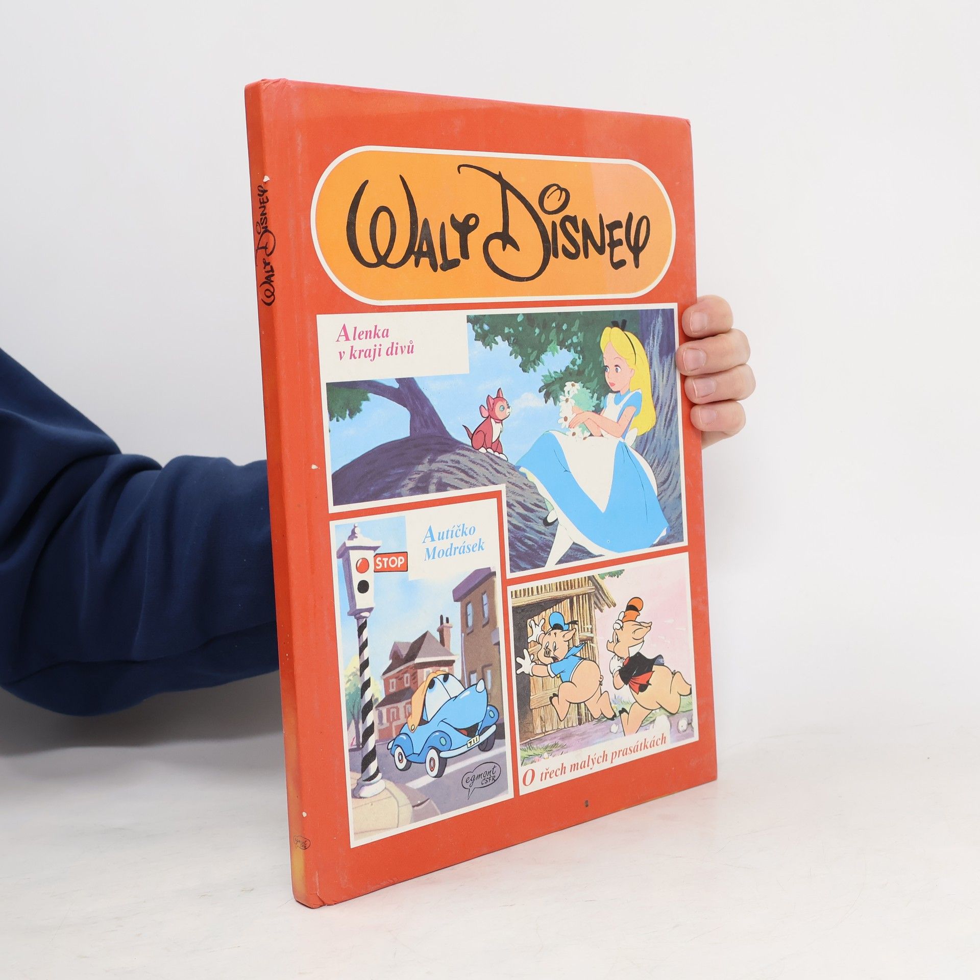 Walt Disney Alenka v kraji divů. Autíčko Modrásek. O třech malých prasátkách.