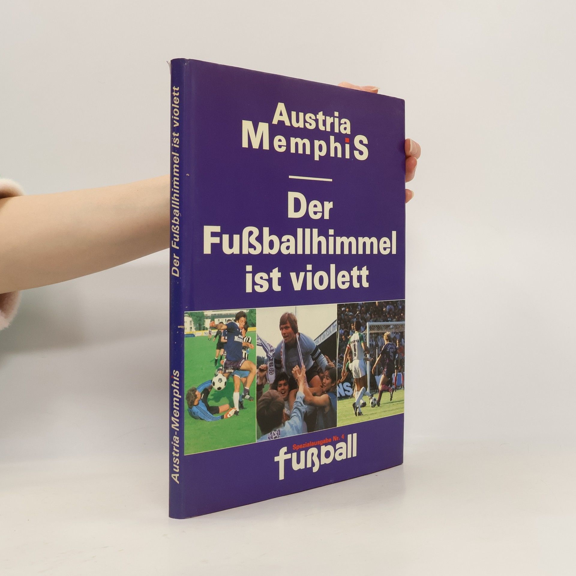 Austria Memphis Der Fußballhimmel ist violett