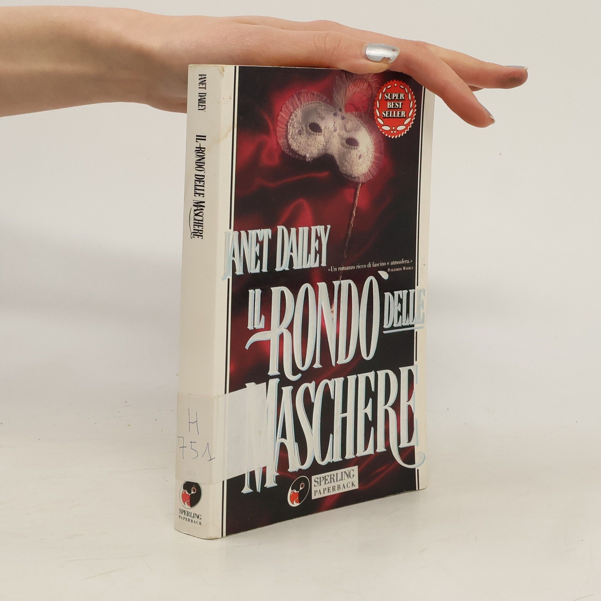 Super bestseller: Il rondò delle maschere