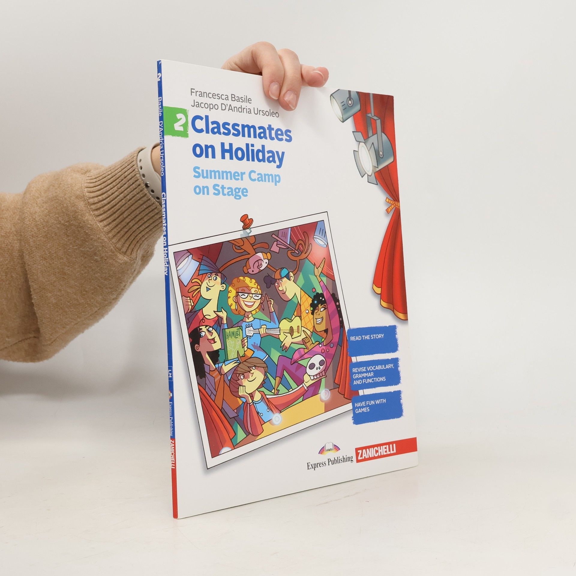 Classmates on Holiday. Per la scuola media