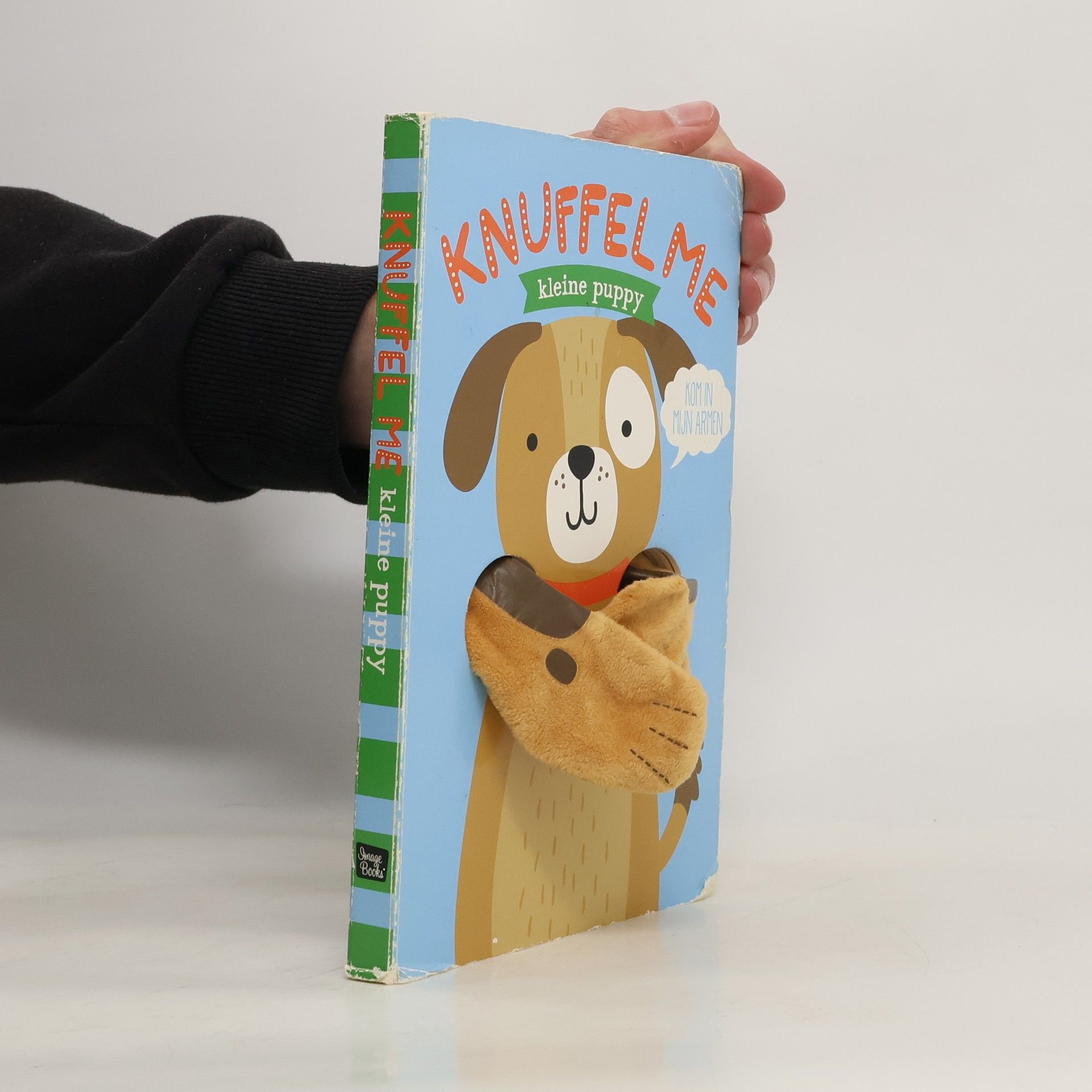 Helmi Verbakel Knuffel me kleine puppy