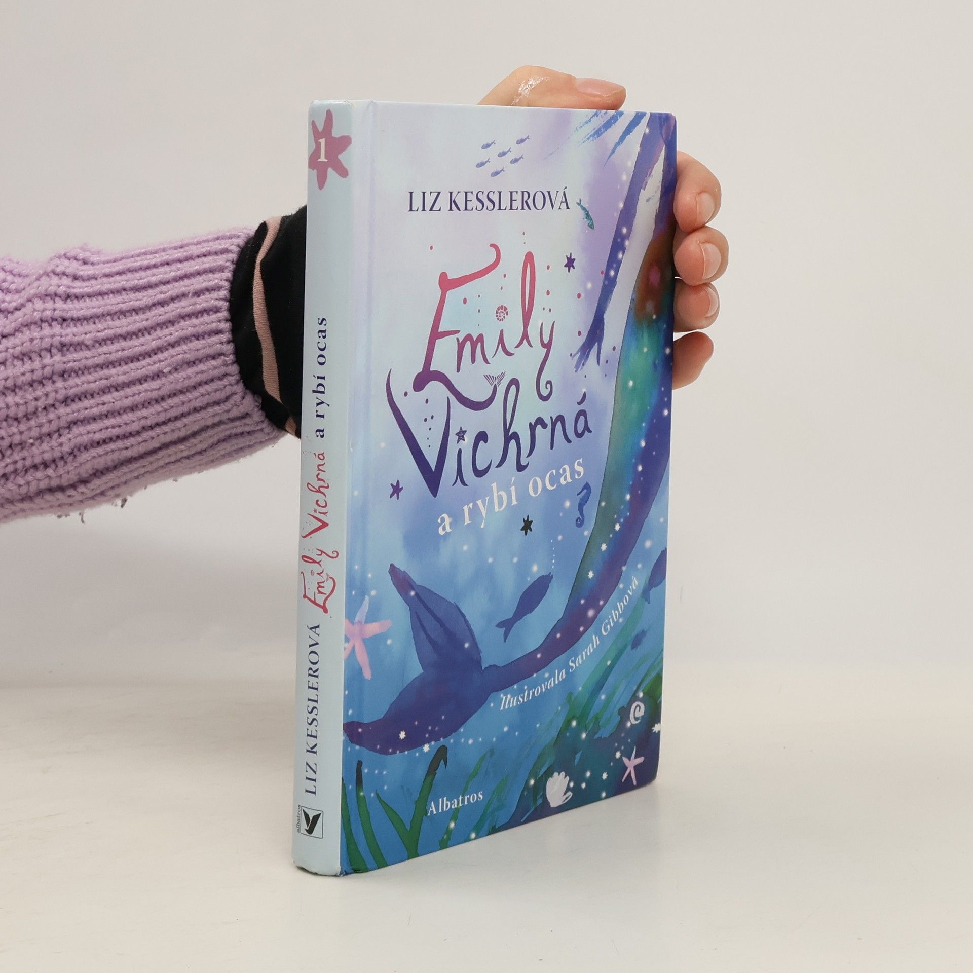 Emily Vichrná a rybí ocas