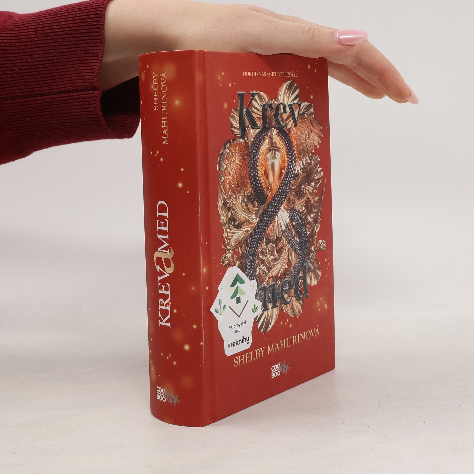 Shelby Mahurin Krev a med