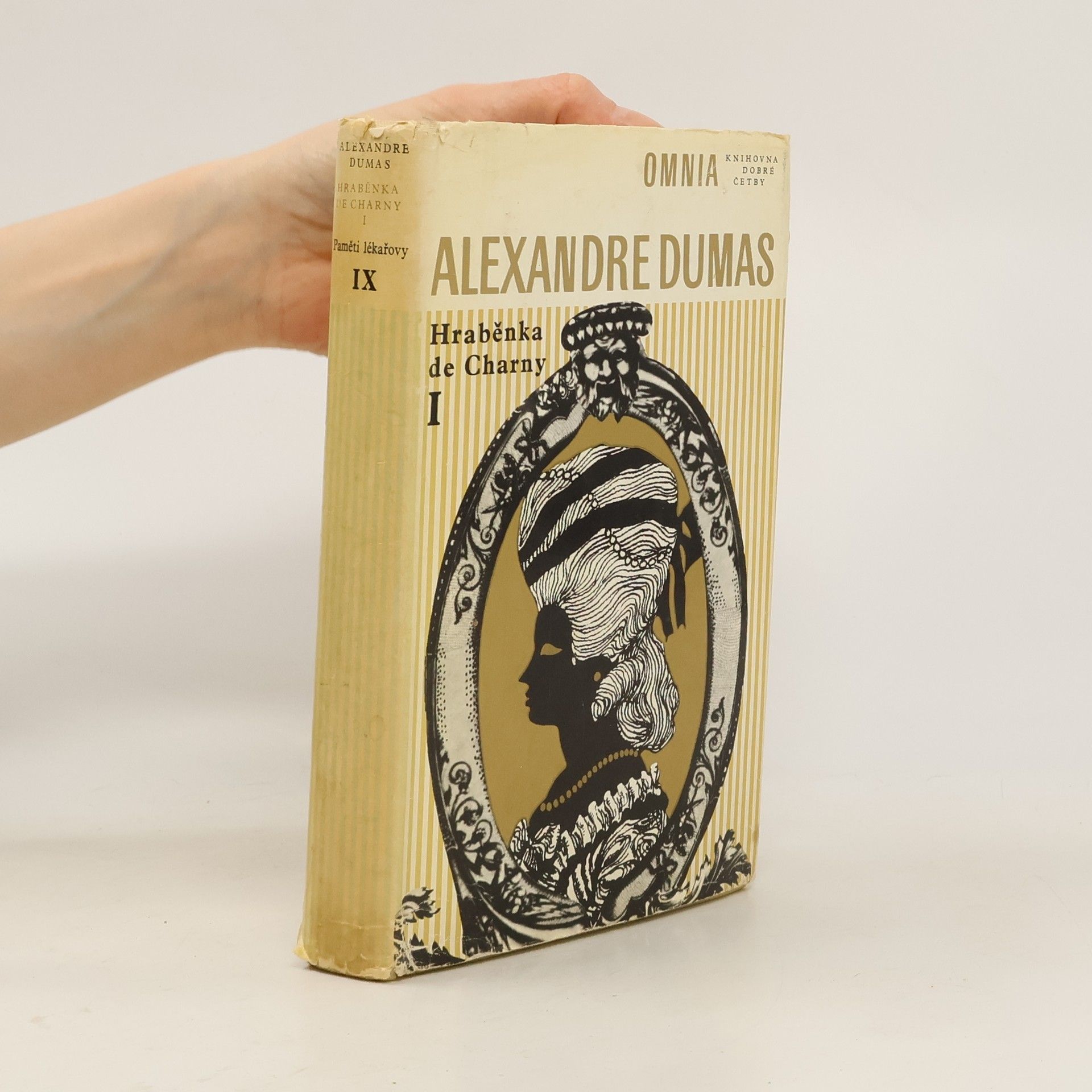 Alexandre Dumas Paměti lékařovy IX. Hraběnka de Charny I.