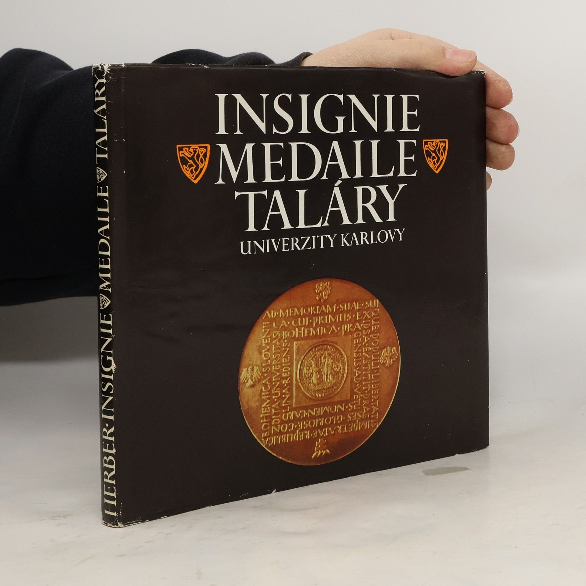 Insignie, medaile, taláry Univerzity Karlovy